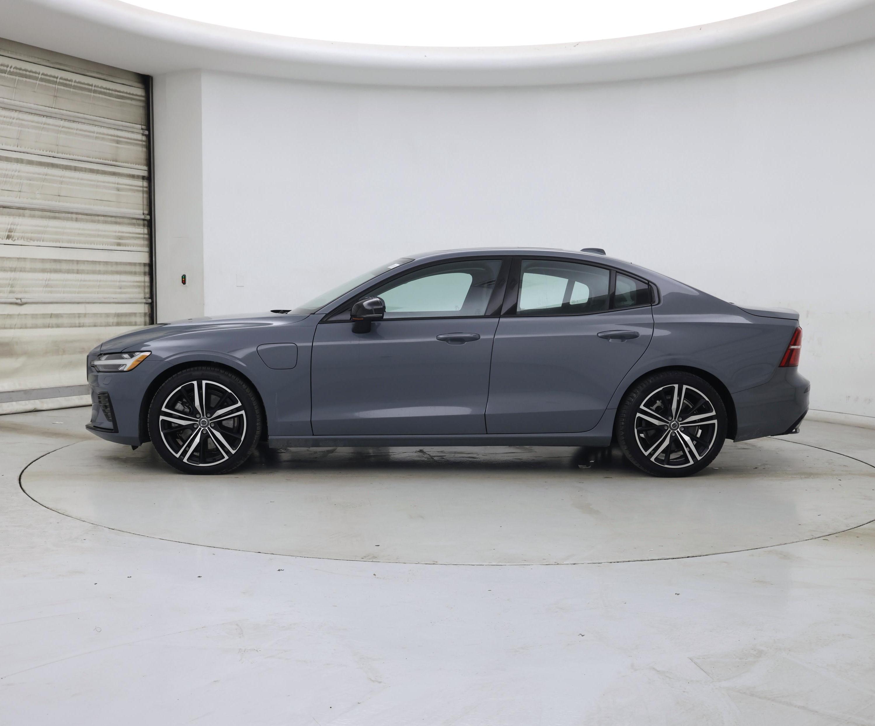 Thumbnail: 2022 Volvo S60 - 3