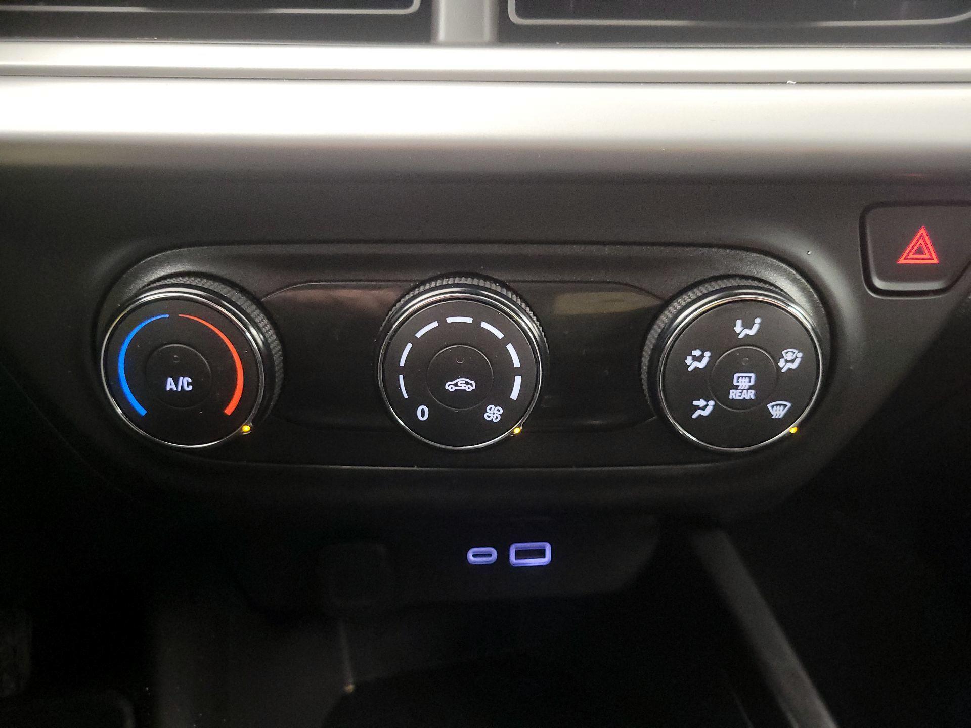 Thumbnail: 2024 Chevrolet Trax - 16