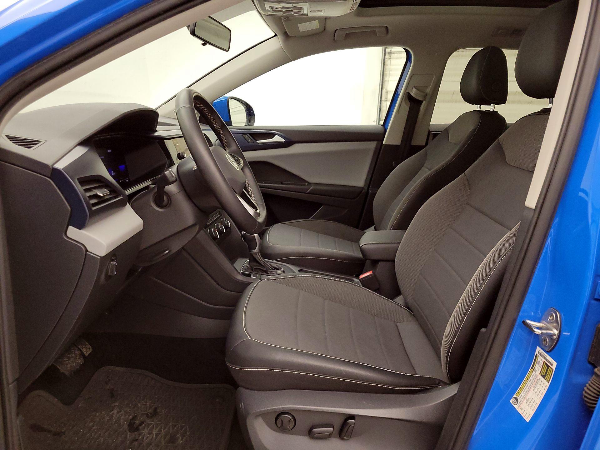 Thumbnail: 2022 Volkswagen Taos - 11