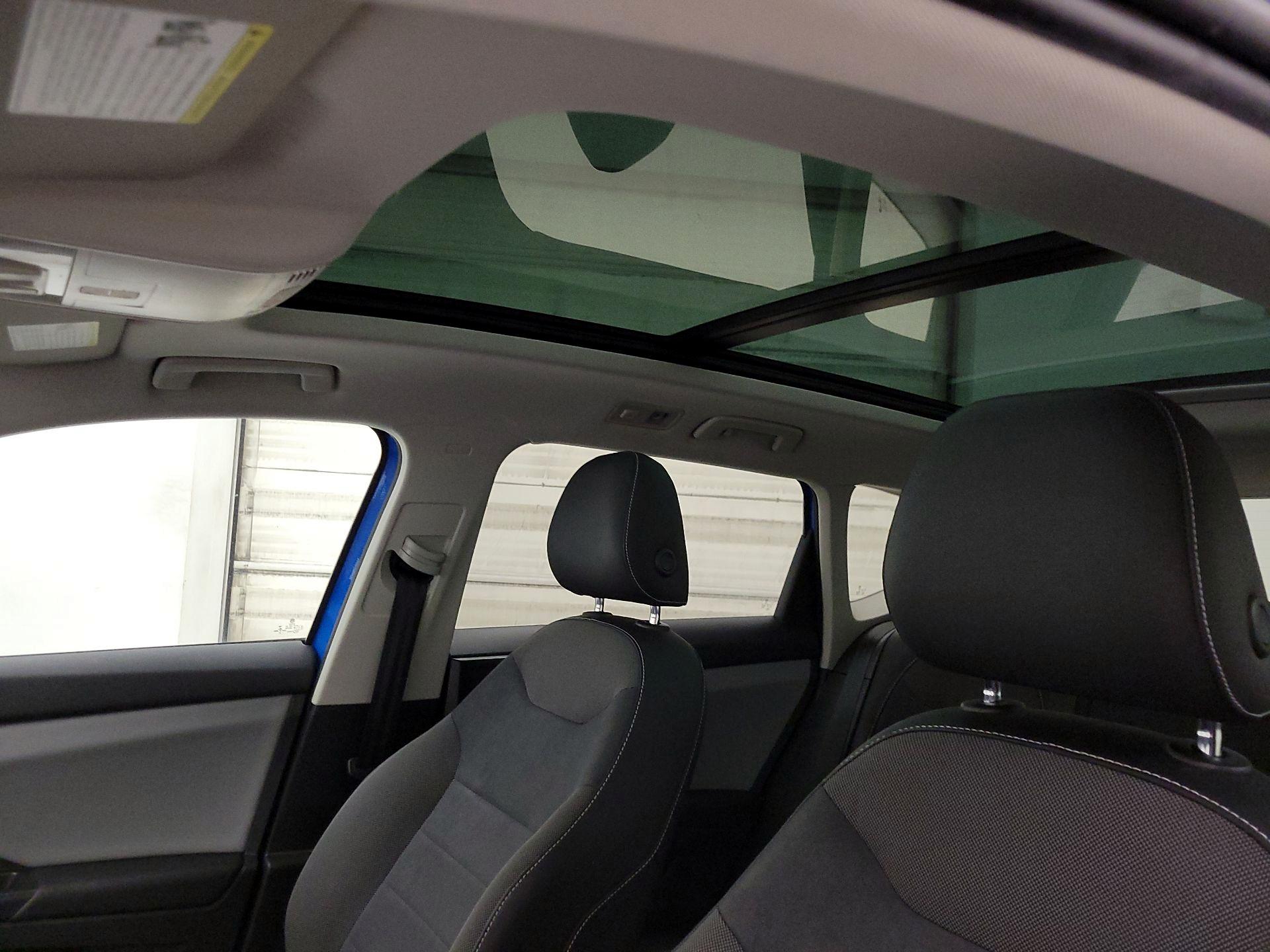 Thumbnail: 2022 Volkswagen Taos - 19