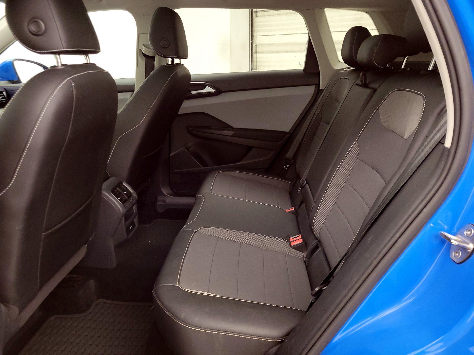 Thumbnail: 2022 Volkswagen Taos - 20