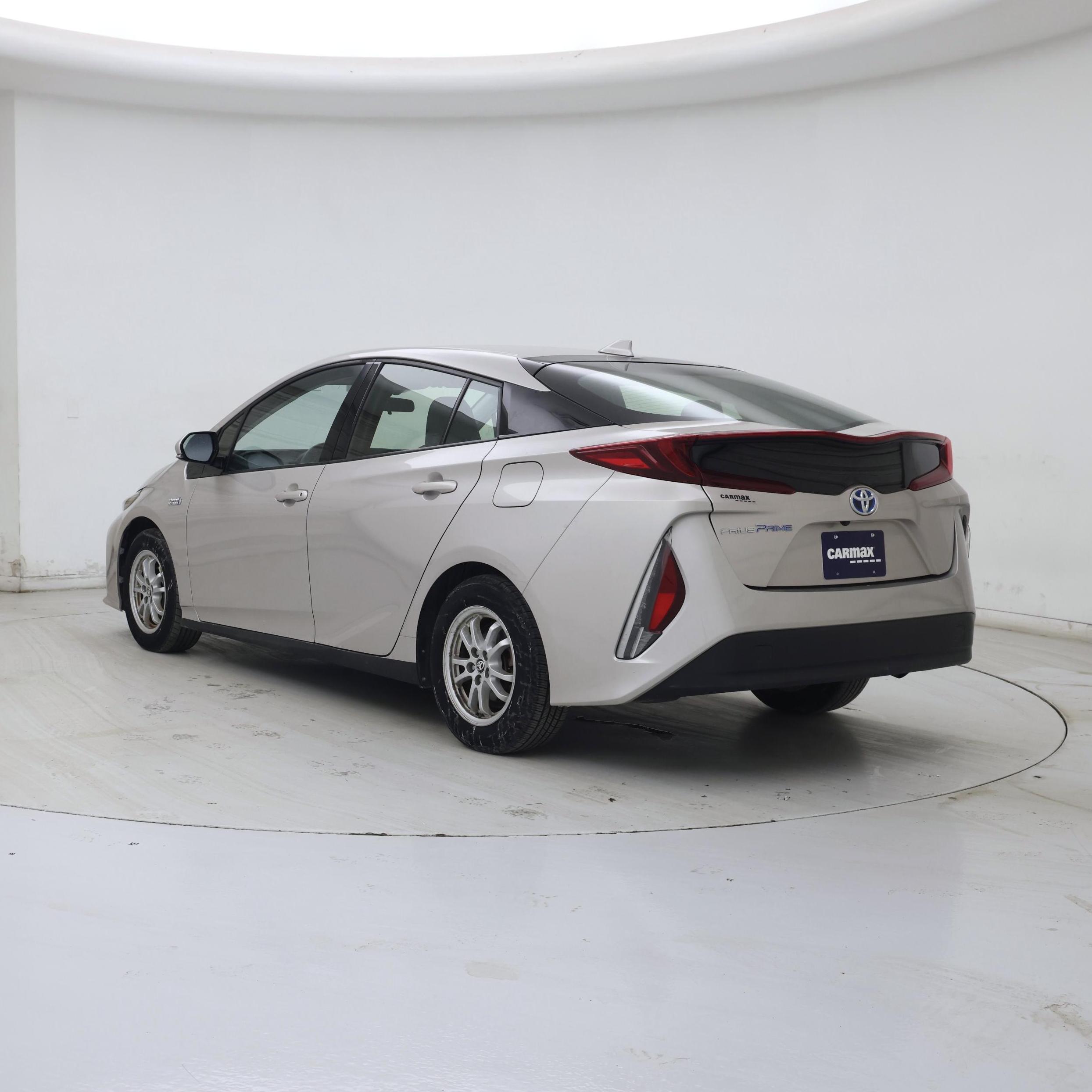 Thumbnail: 2017 Toyota Prius Prime - 2