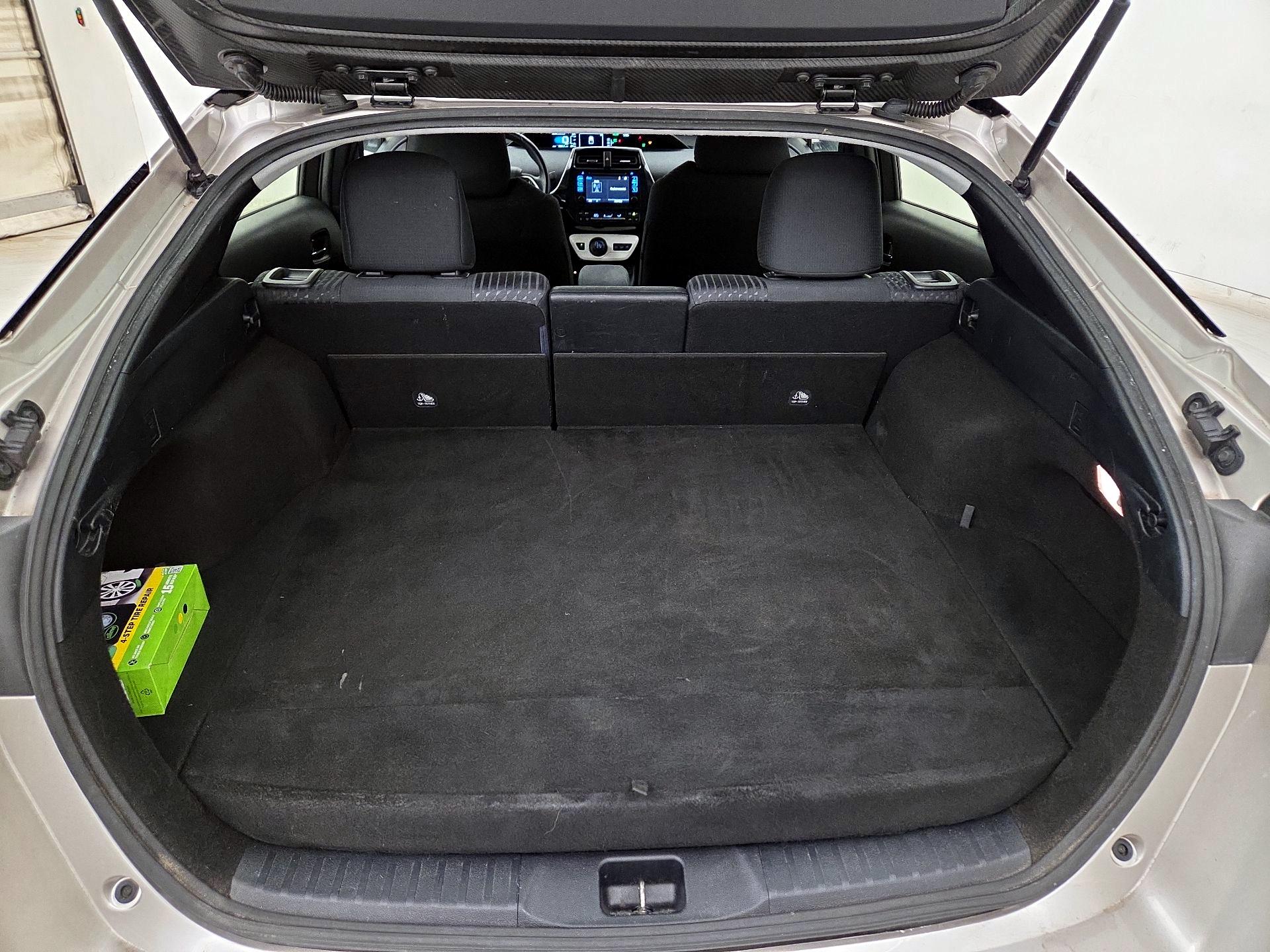 Thumbnail: 2017 Toyota Prius Prime - 20