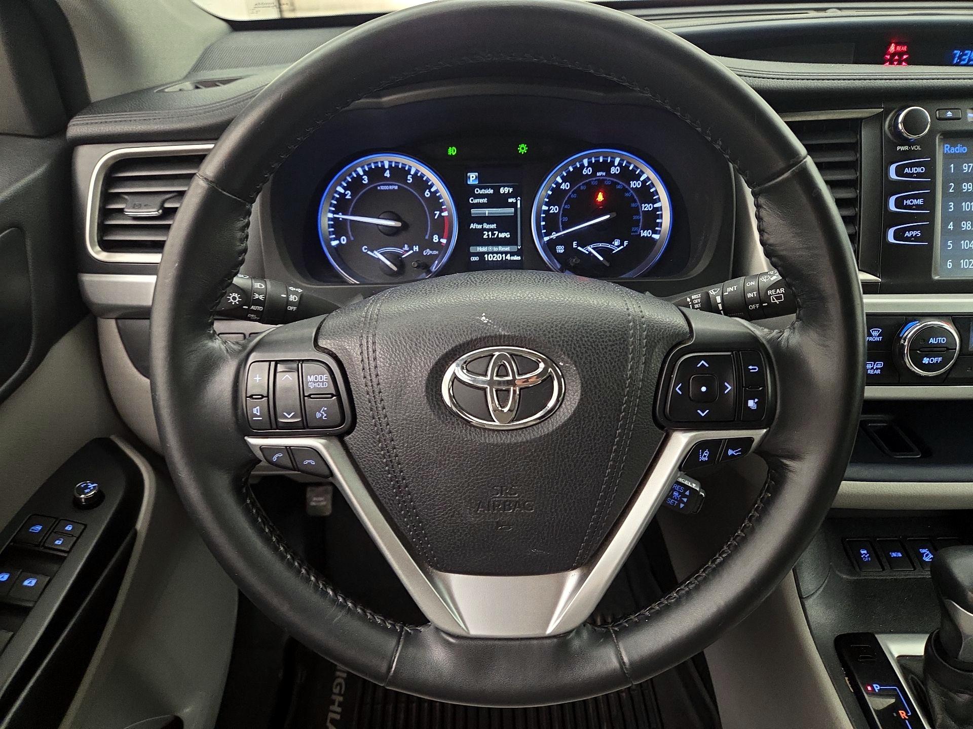 Thumbnail: 2018 Toyota Highlander - 10