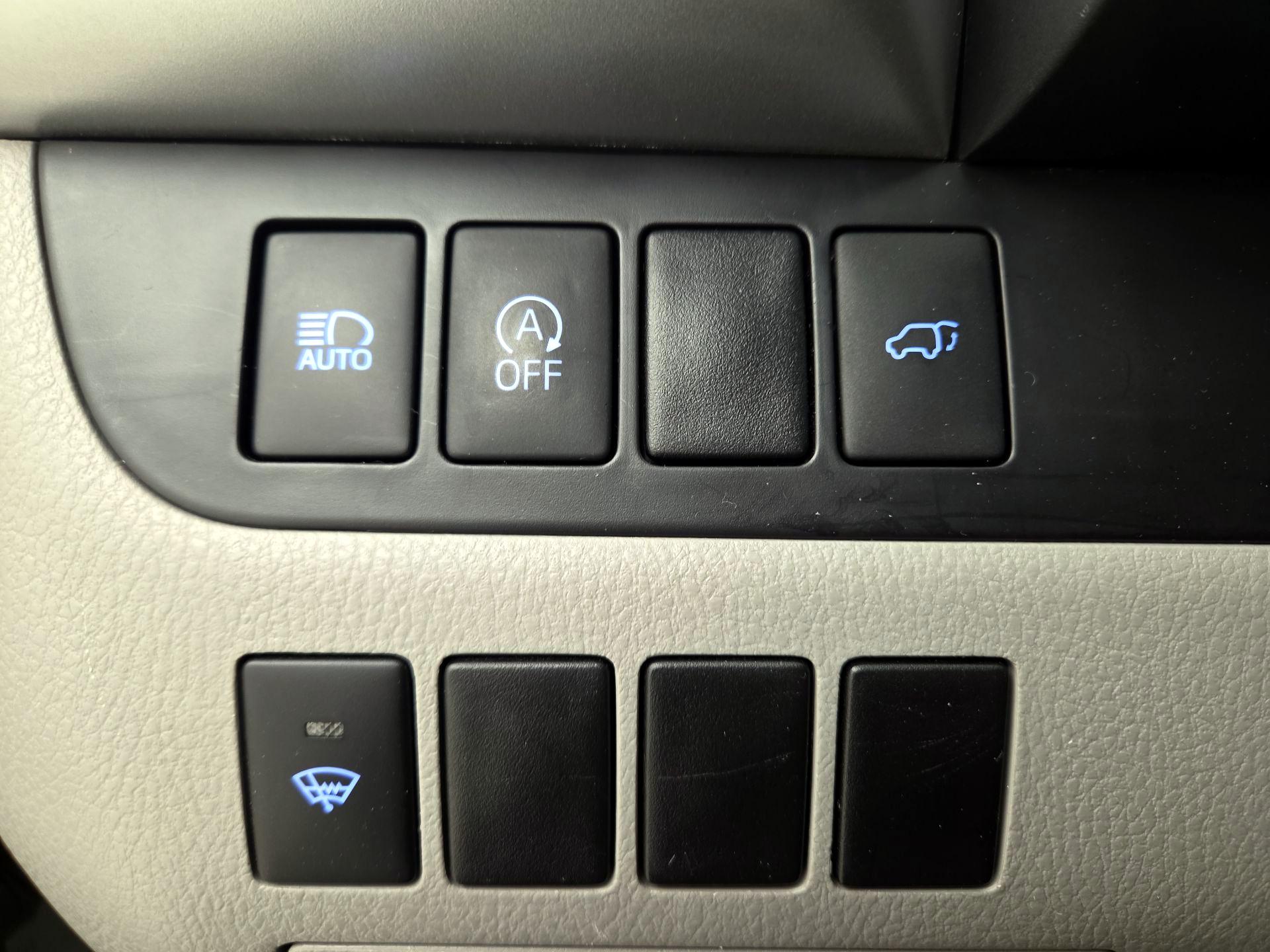 Thumbnail: 2018 Toyota Highlander - 13