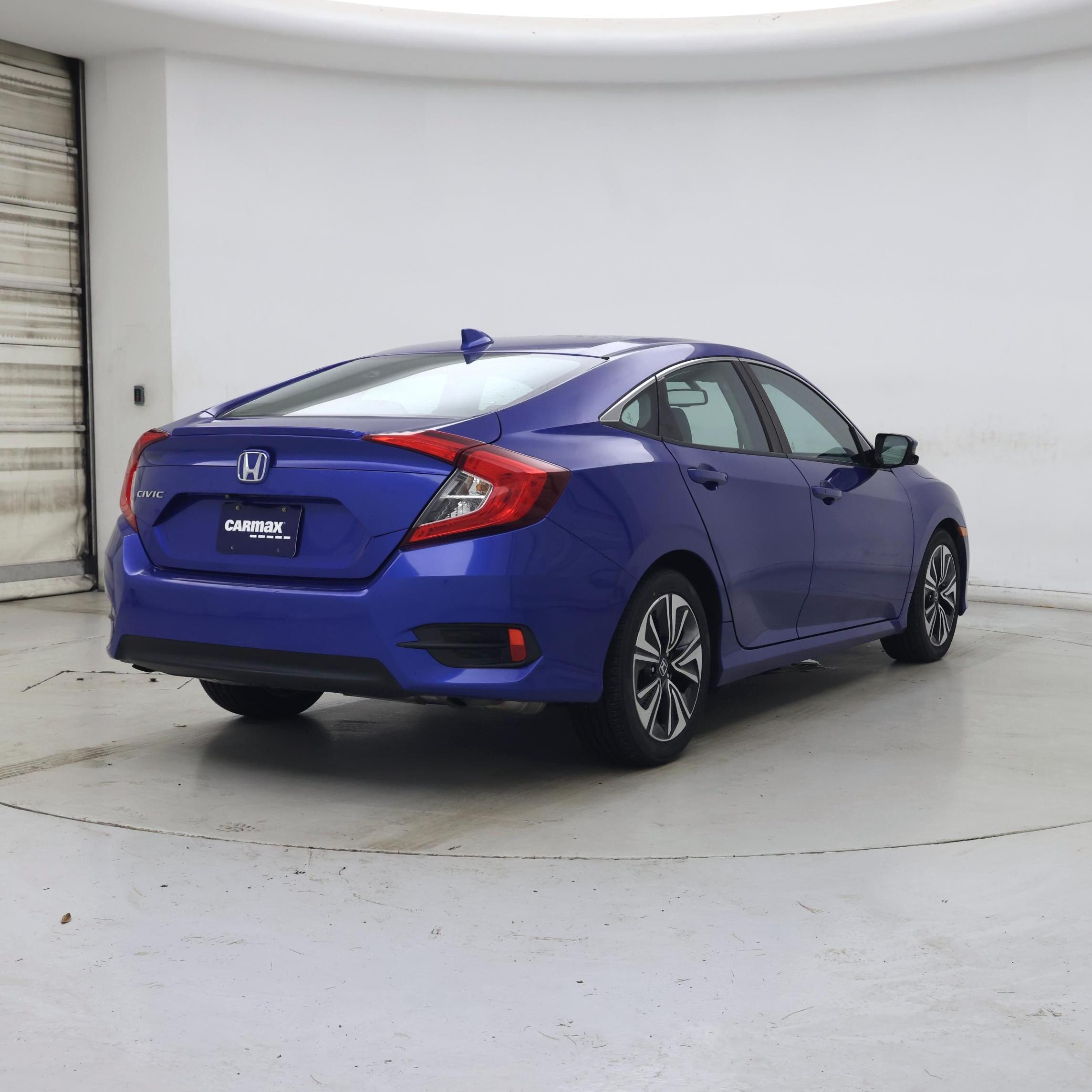 Thumbnail: 2017 Honda Civic - 8