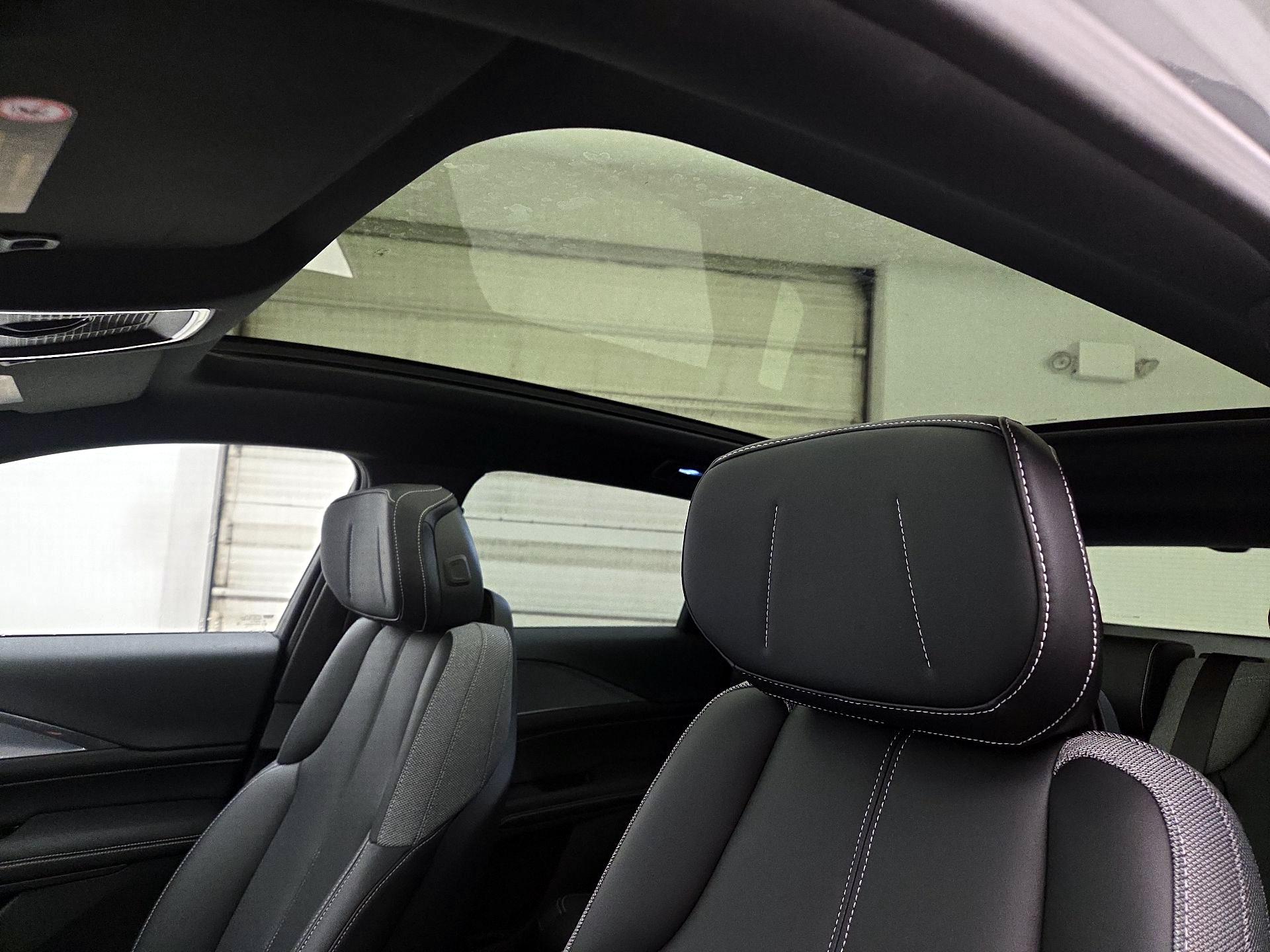 Thumbnail: 2024 Cadillac Lyriq - 19