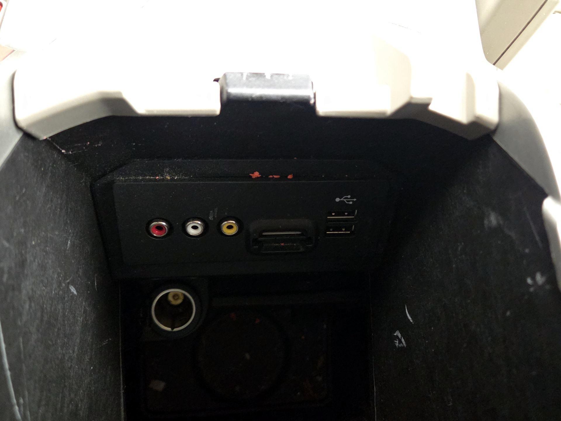 Thumbnail: 2015 Ford C-Max - 18