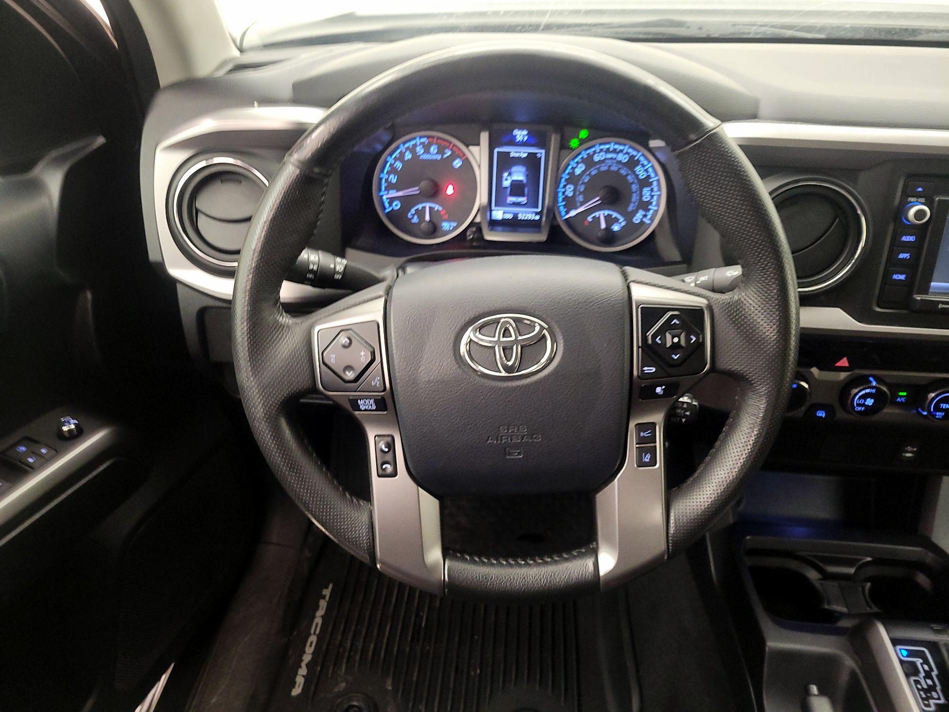 Thumbnail: 2018 Toyota Tacoma - 10