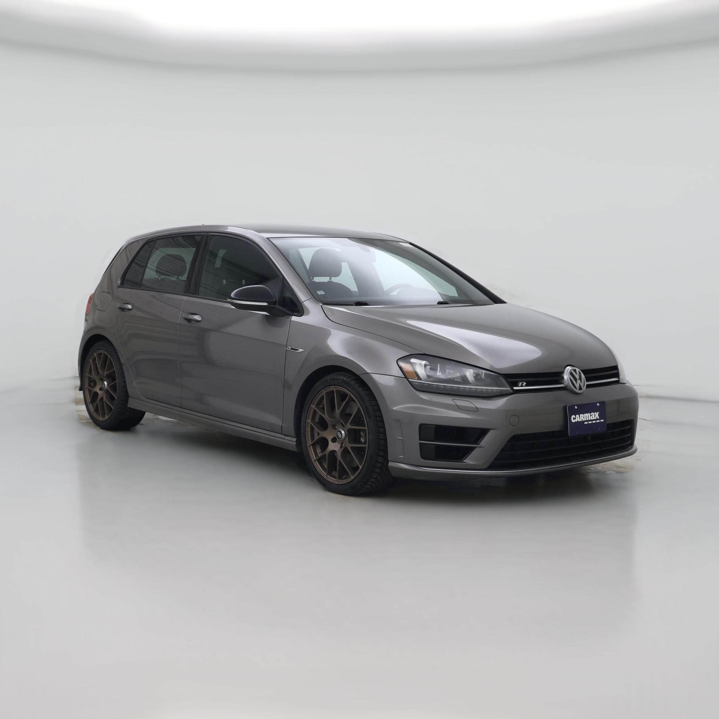 Thumbnail: 2016 Volkswagen Golf - 1