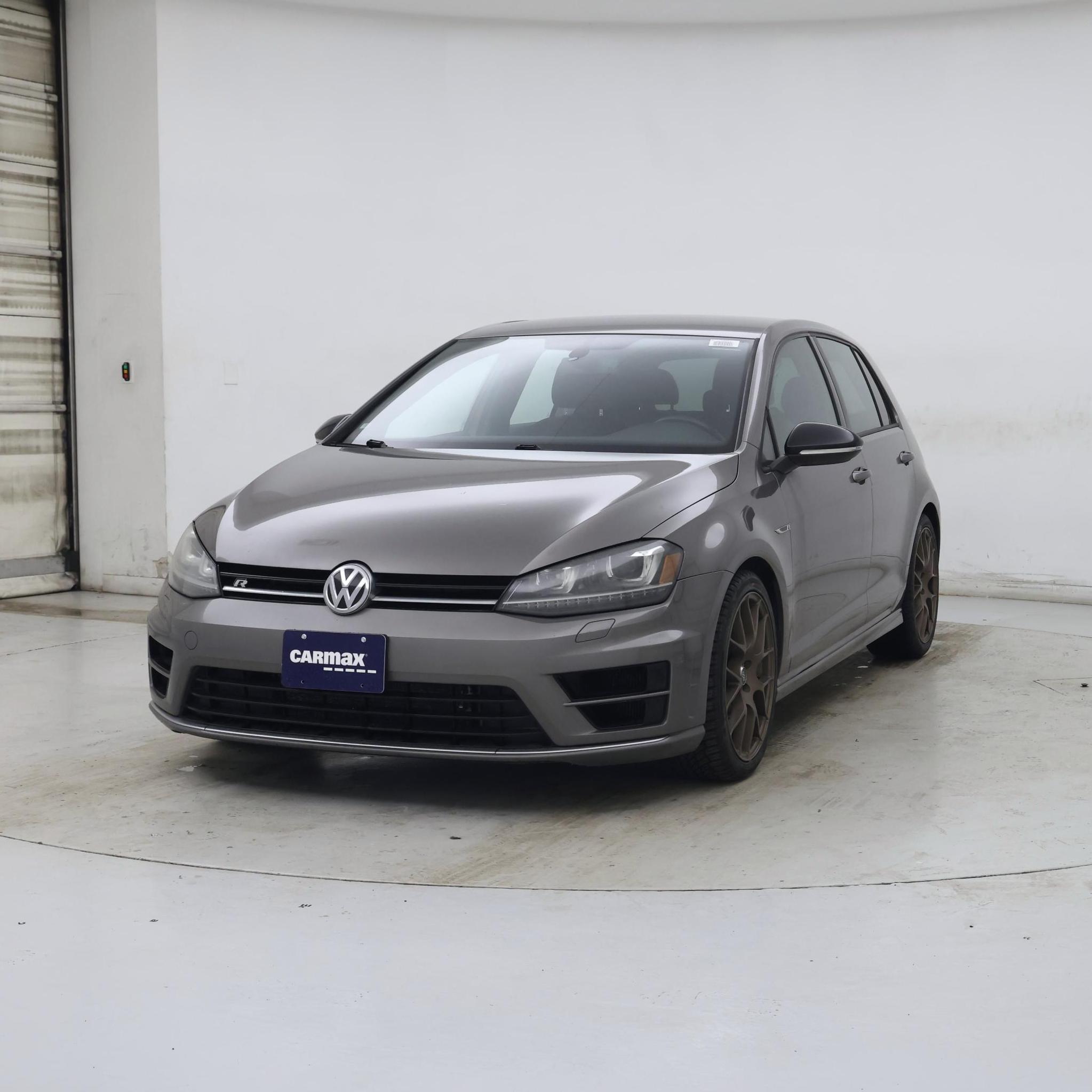 Thumbnail: 2016 Volkswagen Golf - 4