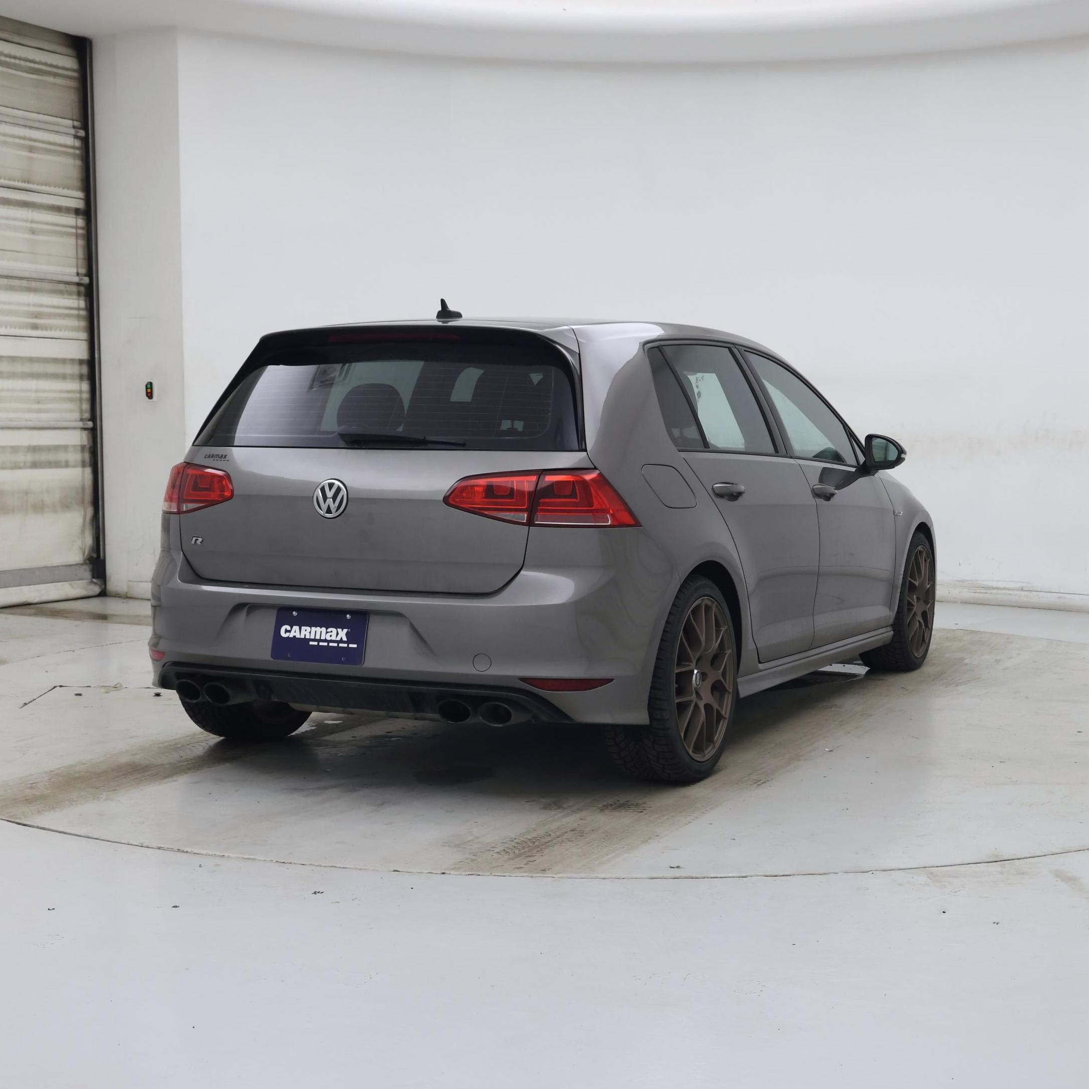 Thumbnail: 2016 Volkswagen Golf - 8