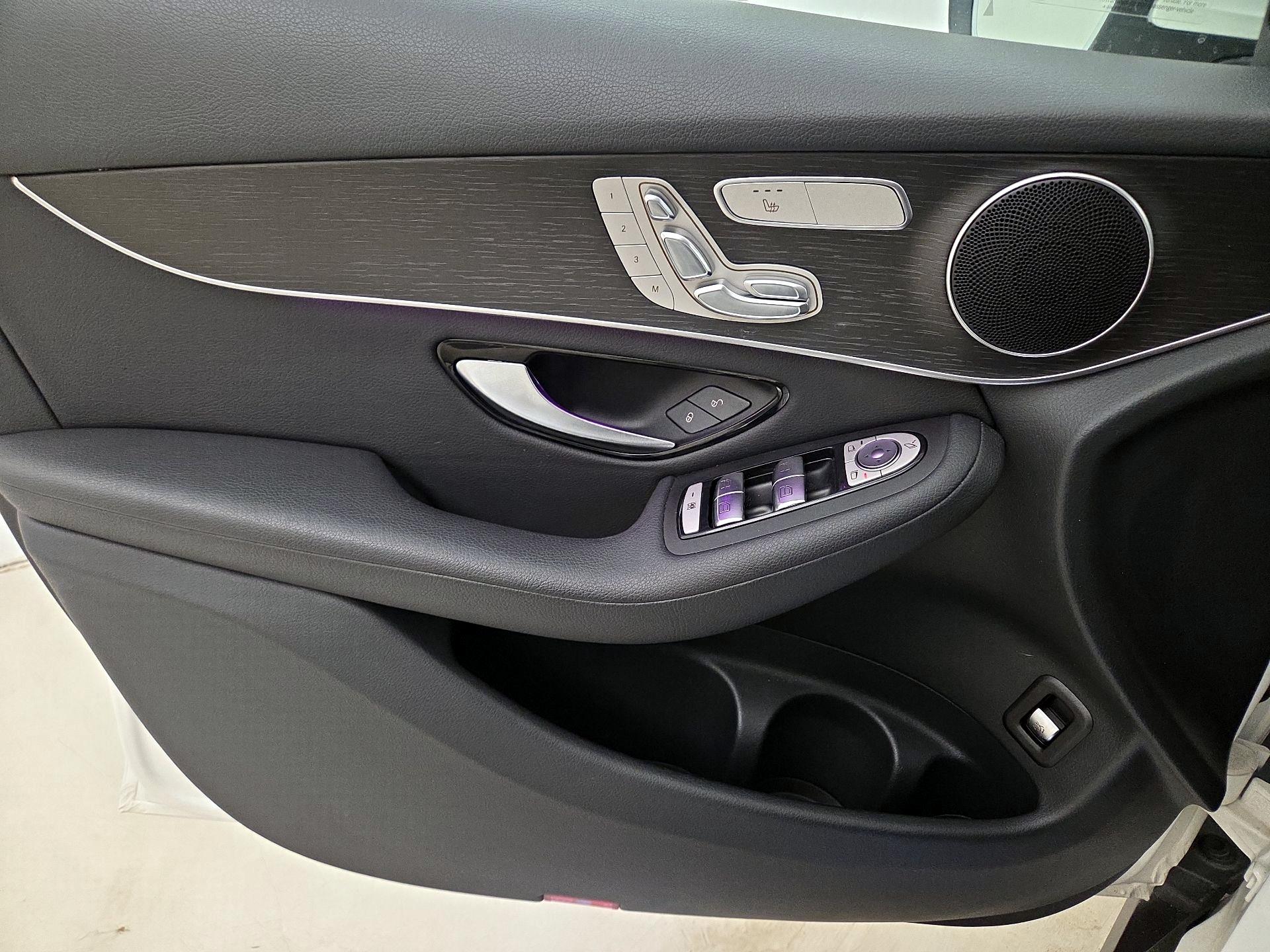 Thumbnail: 2021 Mercedes-Benz GLC - 12