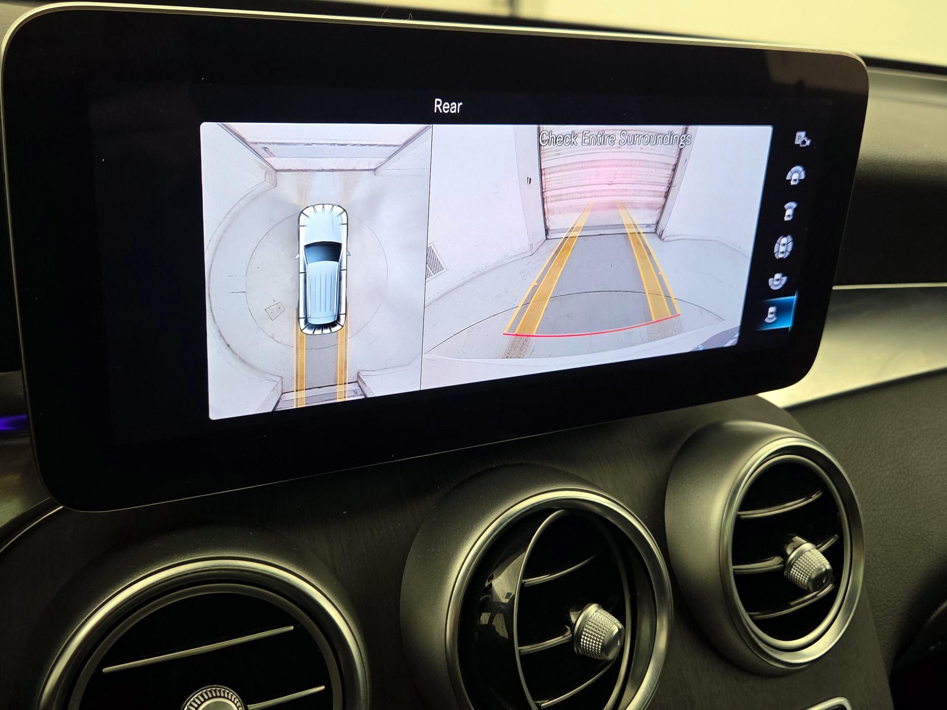 Thumbnail: 2021 Mercedes-Benz GLC - 15