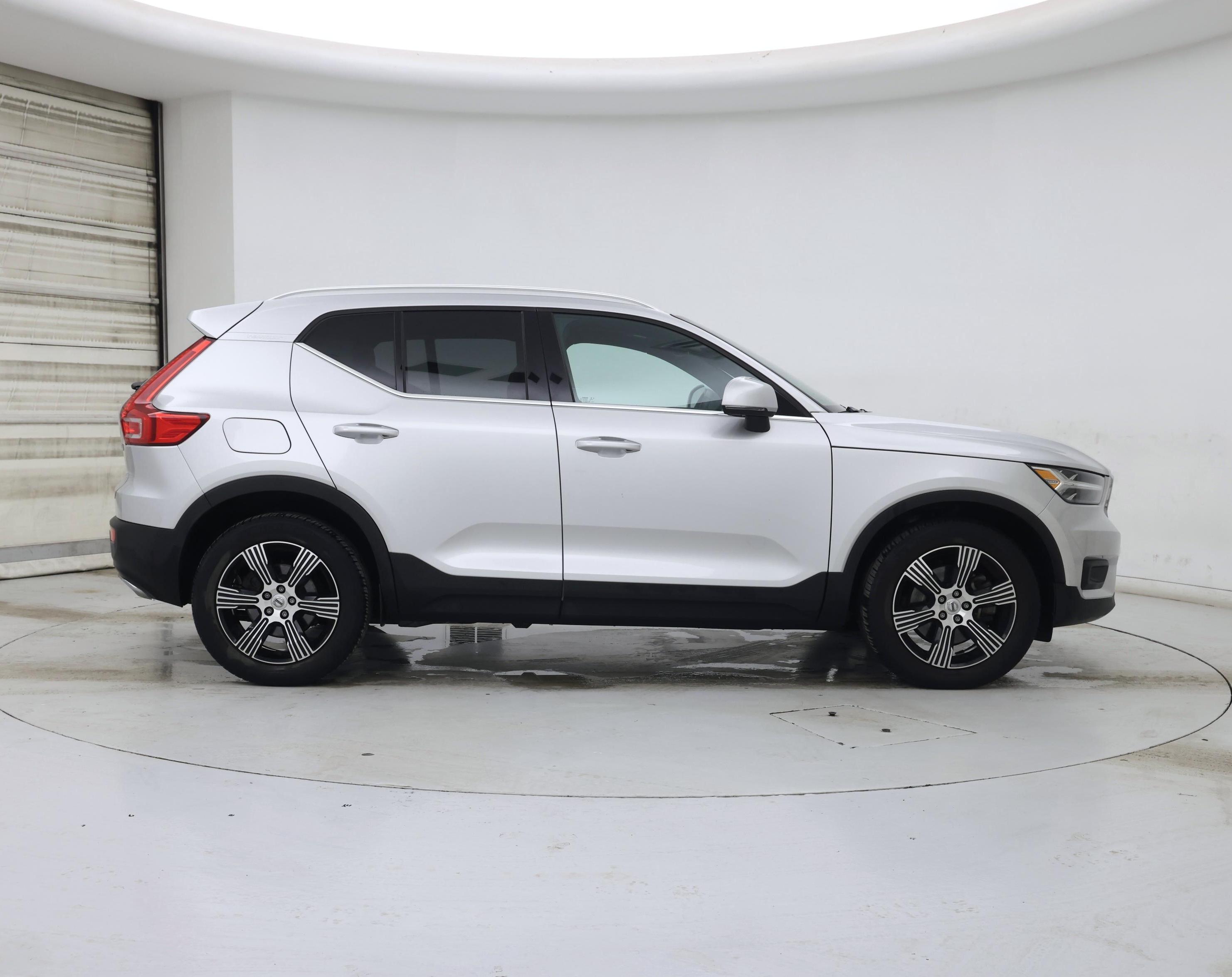 Thumbnail: 2019 Volvo XC40 - 7