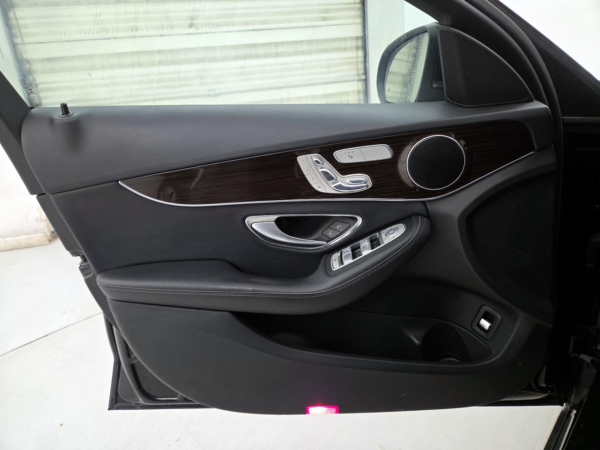 Thumbnail: 2018 Mercedes-Benz C-Class - 12