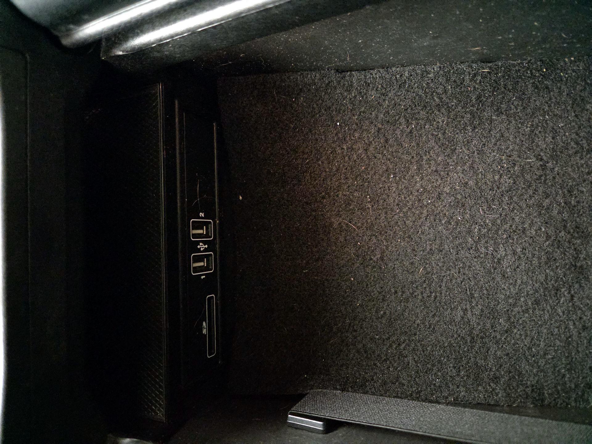 Thumbnail: 2018 Mercedes-Benz C-Class - 19