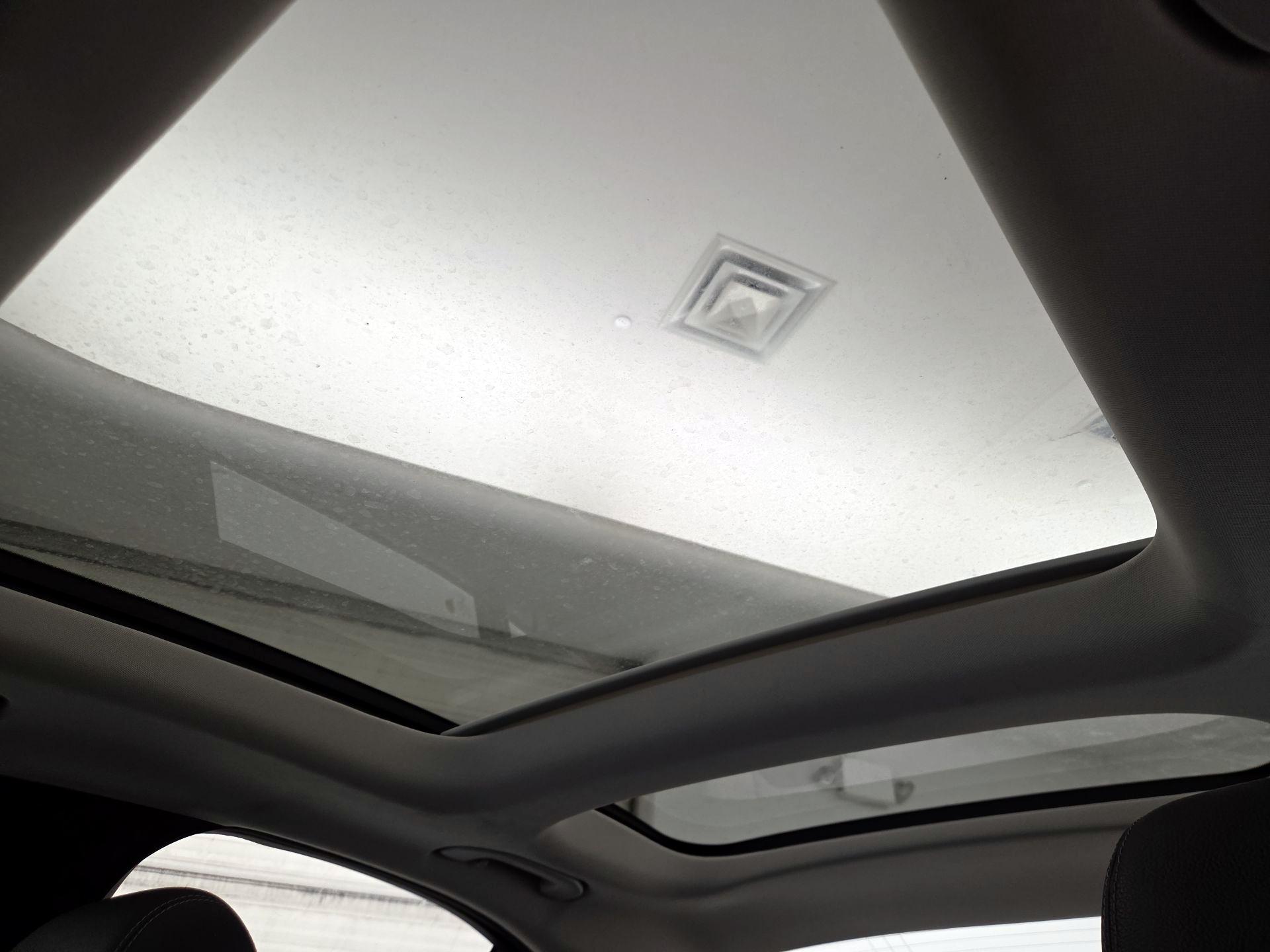 Thumbnail: 2018 Mercedes-Benz C-Class - 20