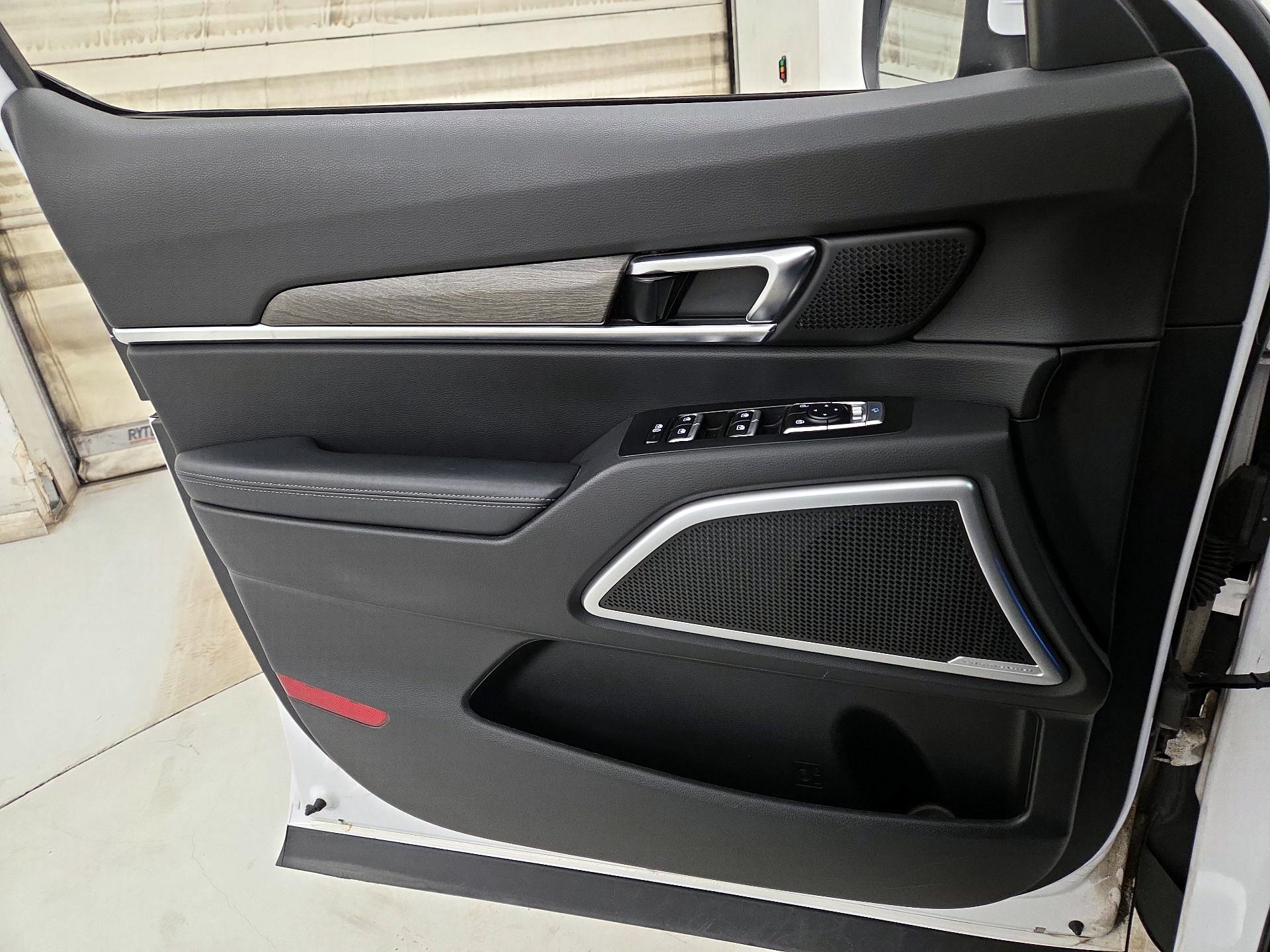 Thumbnail: 2021 Kia Telluride - 12