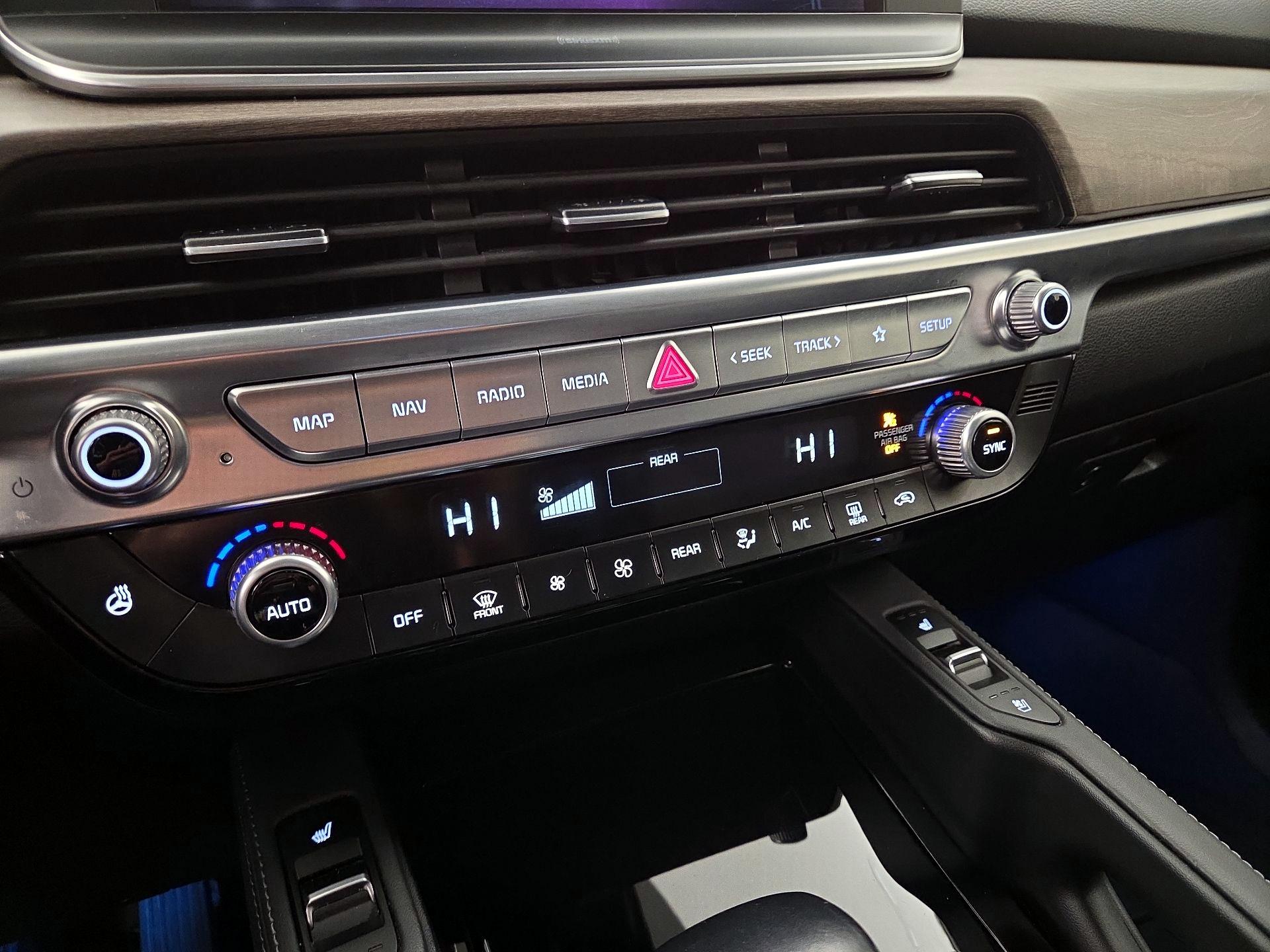 Thumbnail: 2021 Kia Telluride - 17