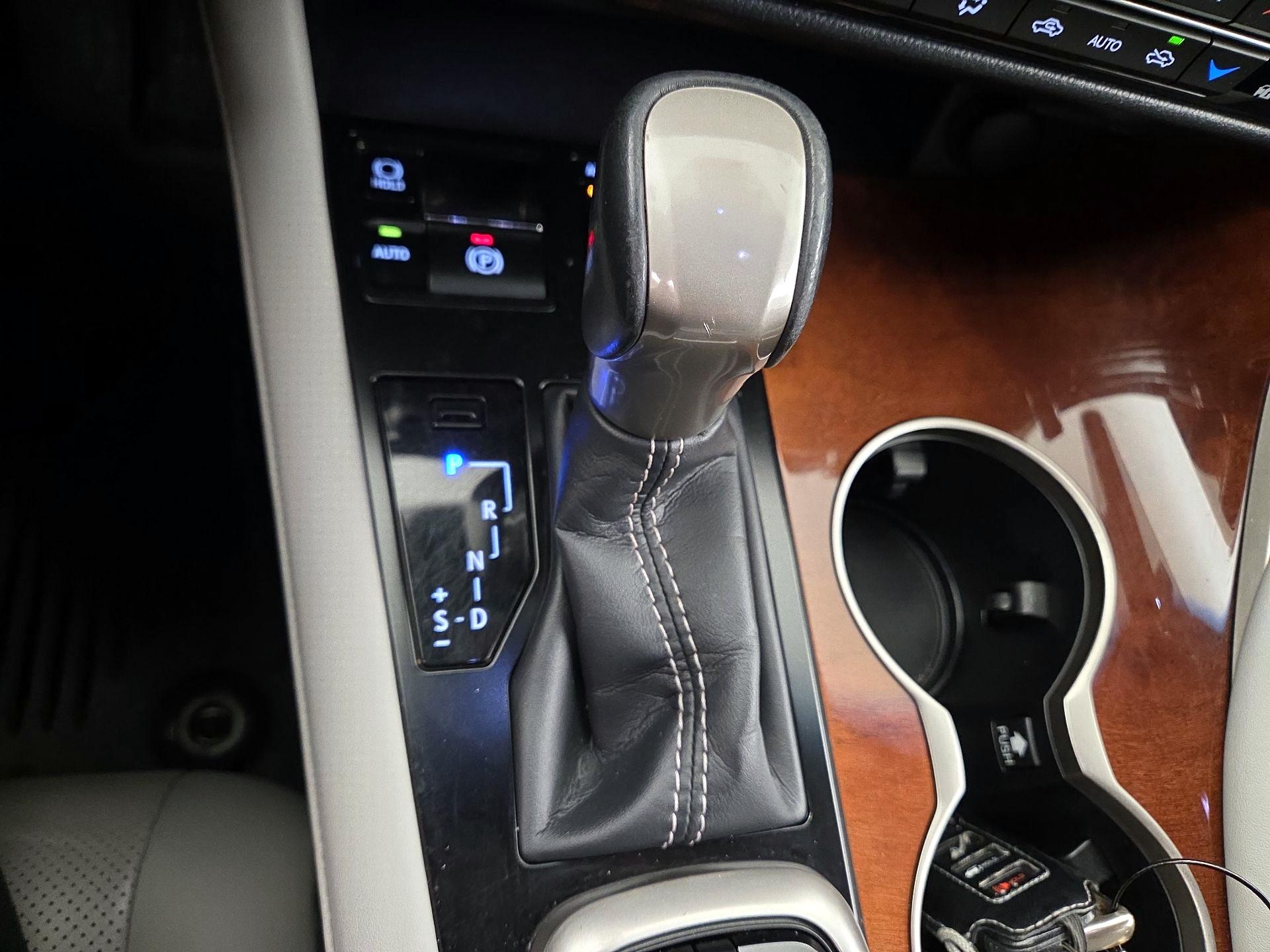 Thumbnail: 2019 Lexus RX - 18