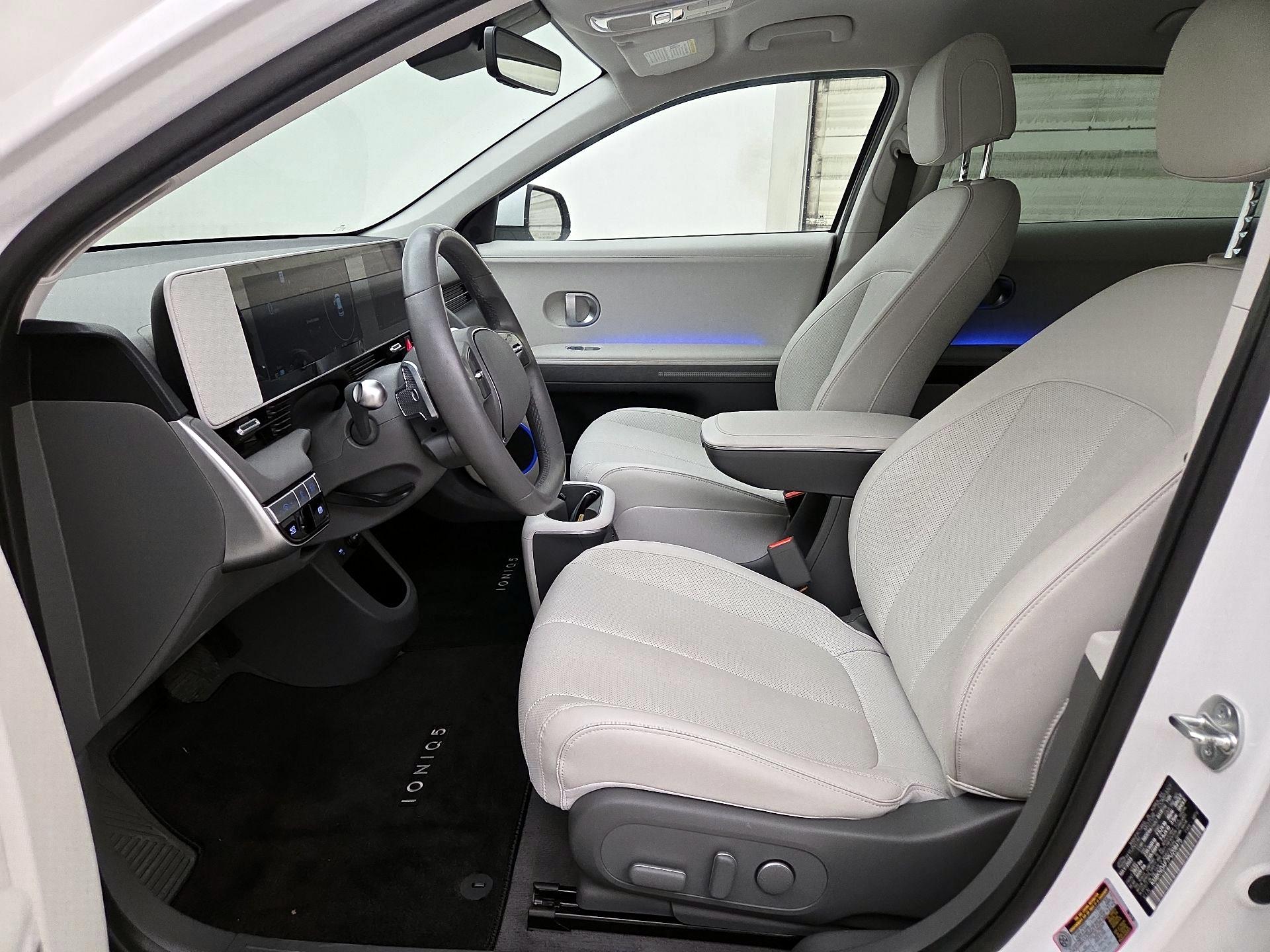 Thumbnail: 2023 Hyundai Ioniq 5 - 11