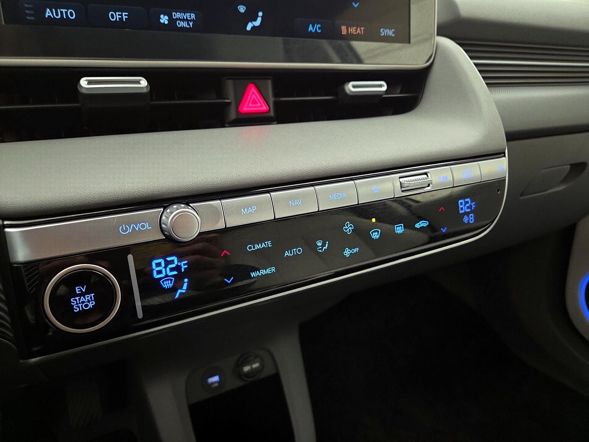 Thumbnail: 2023 Hyundai Ioniq 5 - 17