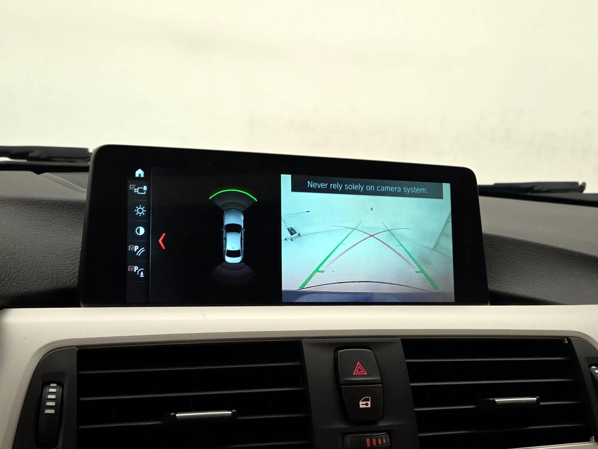 Thumbnail: 2018 BMW 3 Series - 14