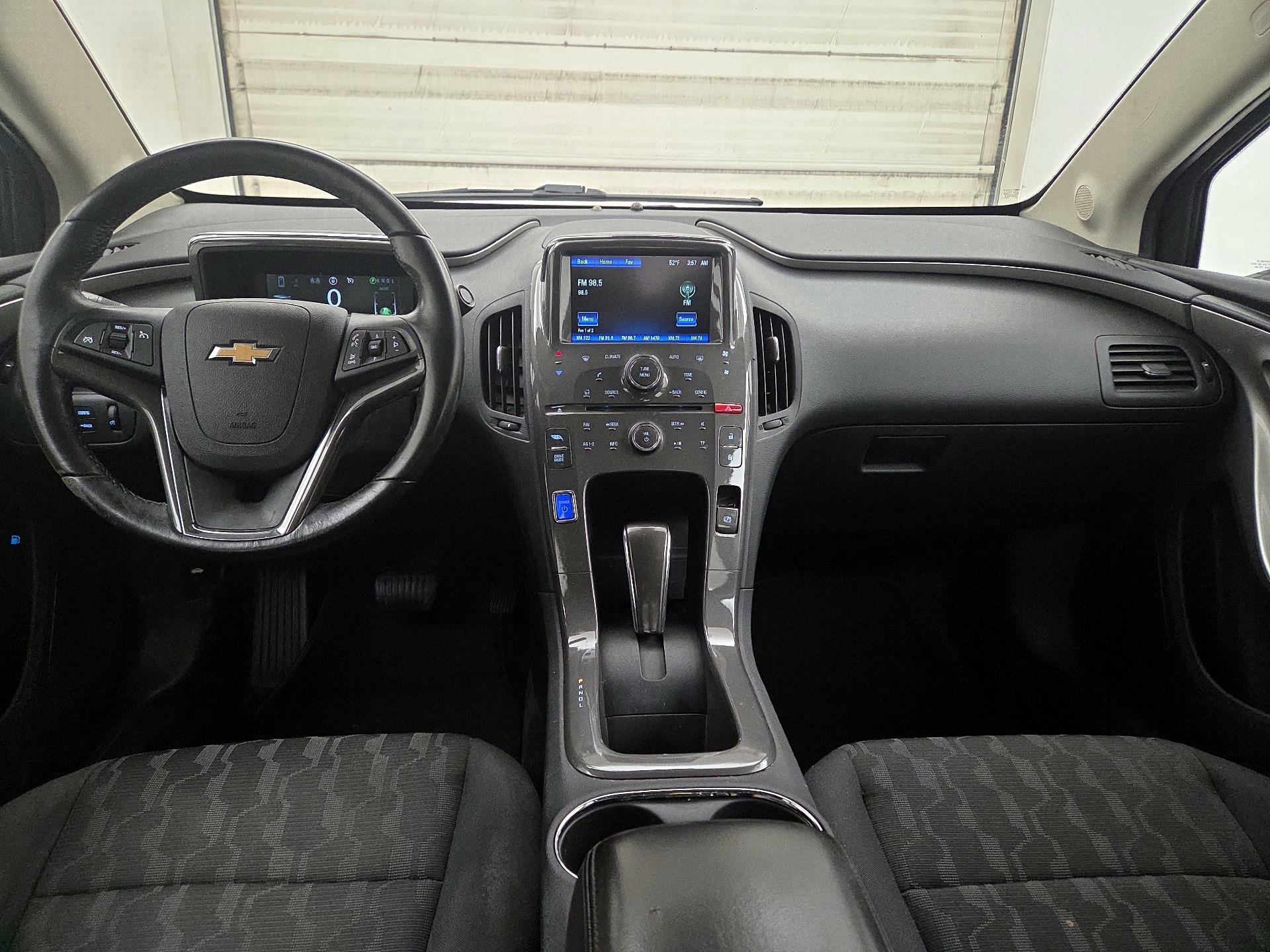 Thumbnail: 2015 Chevrolet Volt - 9