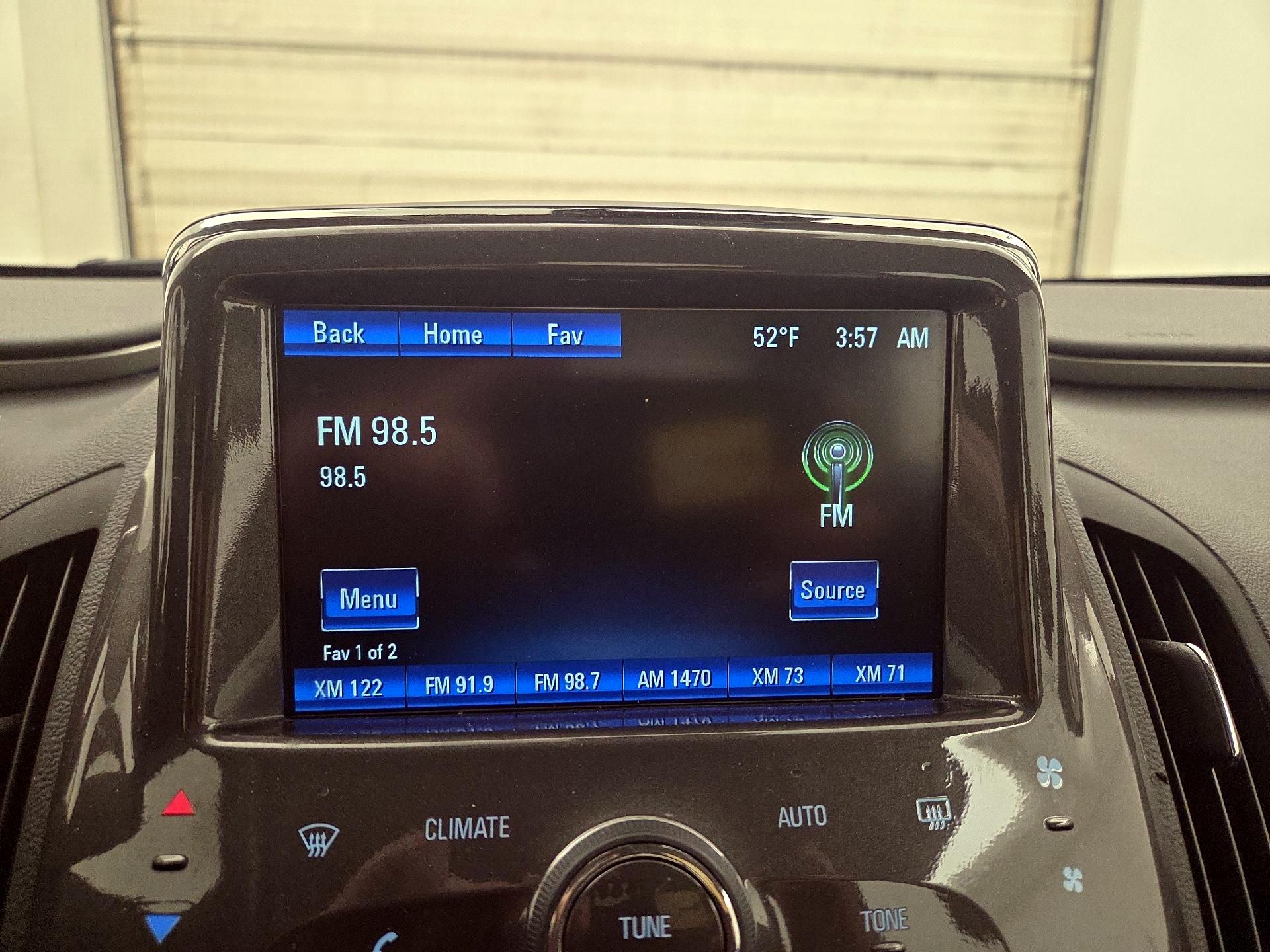 Thumbnail: 2015 Chevrolet Volt - 14