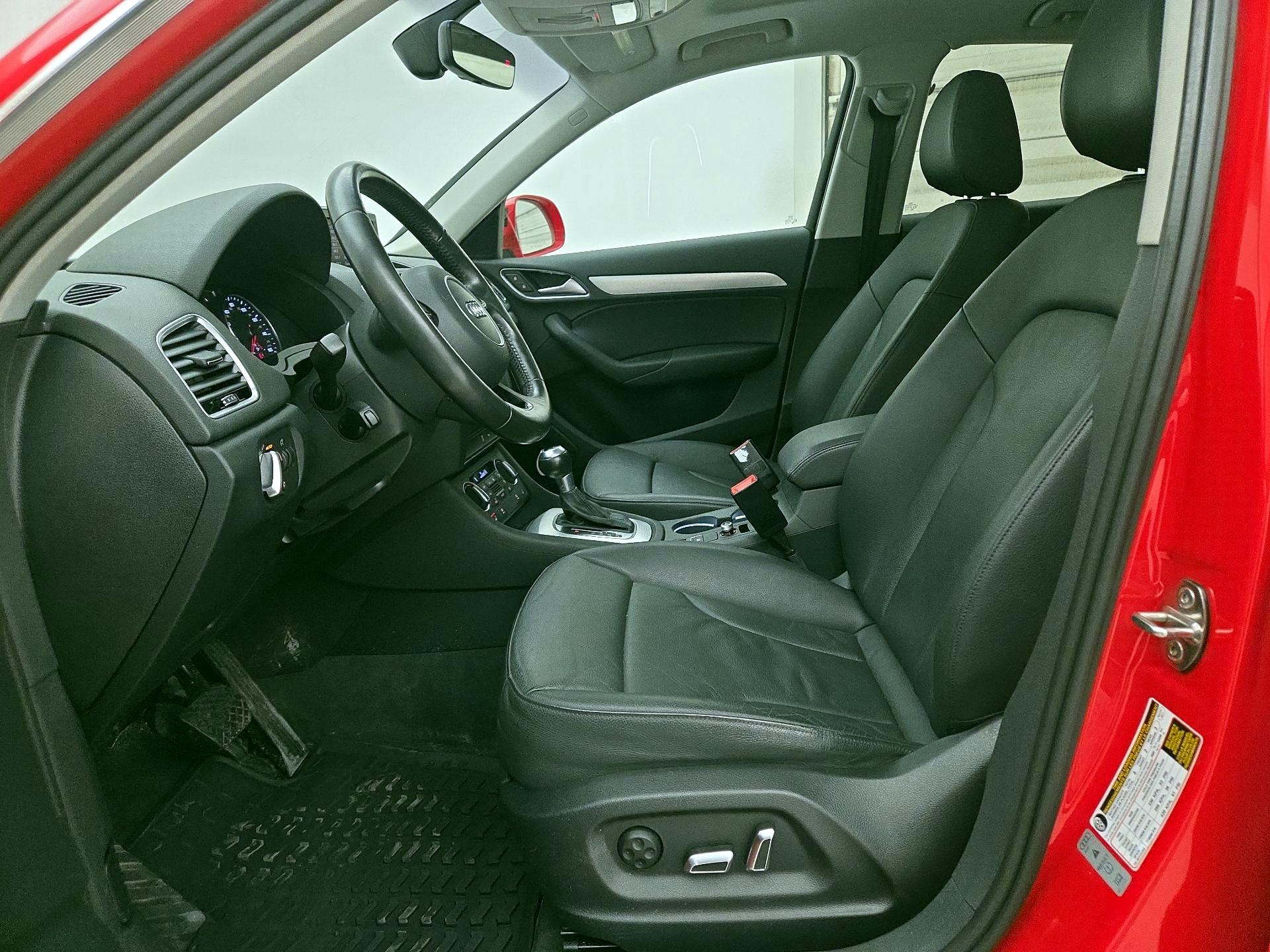 Thumbnail: 2017 Audi Q3 - 11