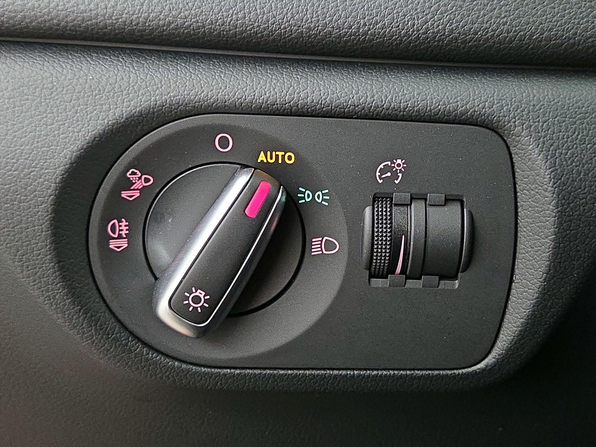 Thumbnail: 2017 Audi Q3 - 13