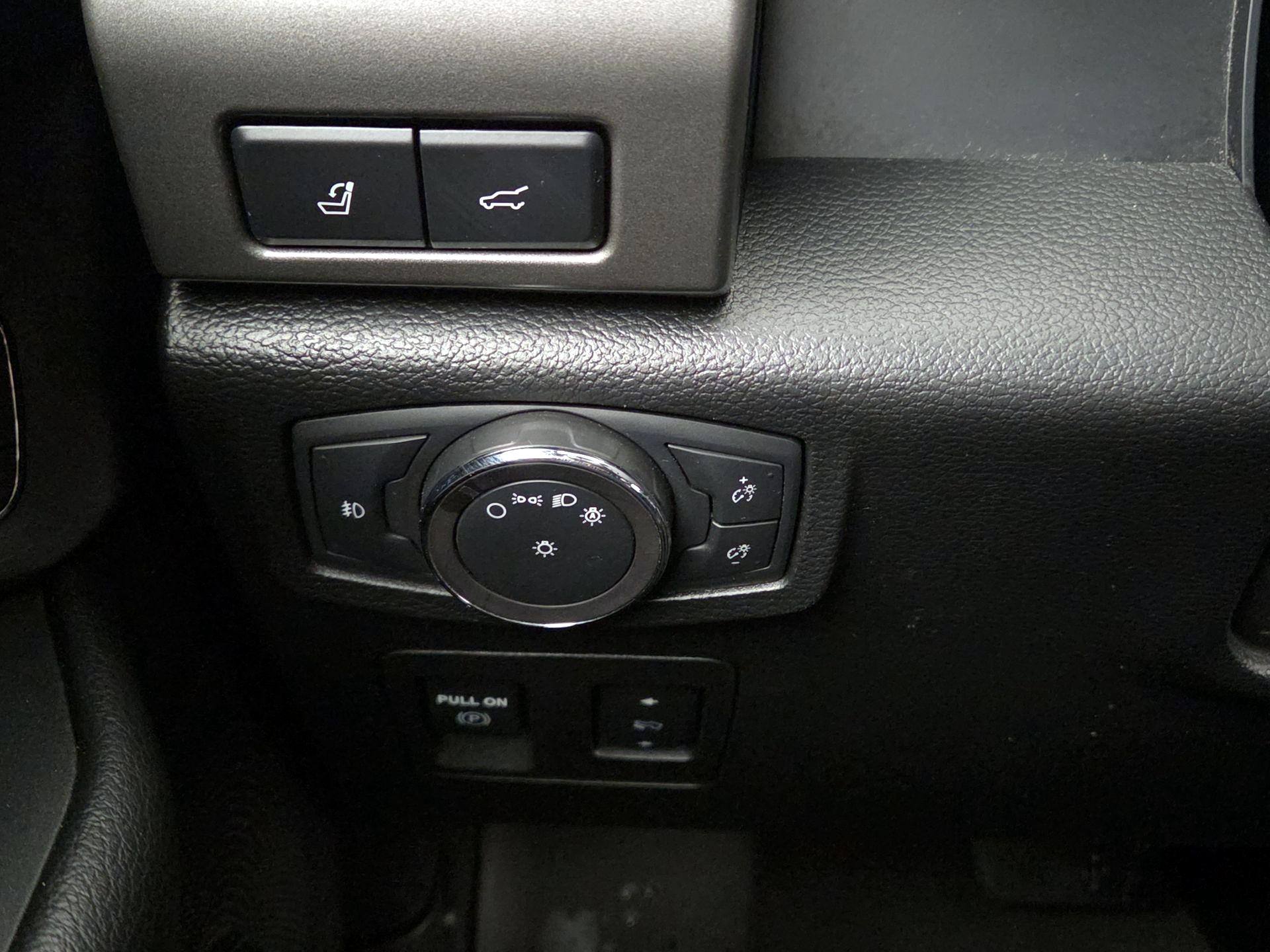 Thumbnail: 2019 Ford Expedition - 13