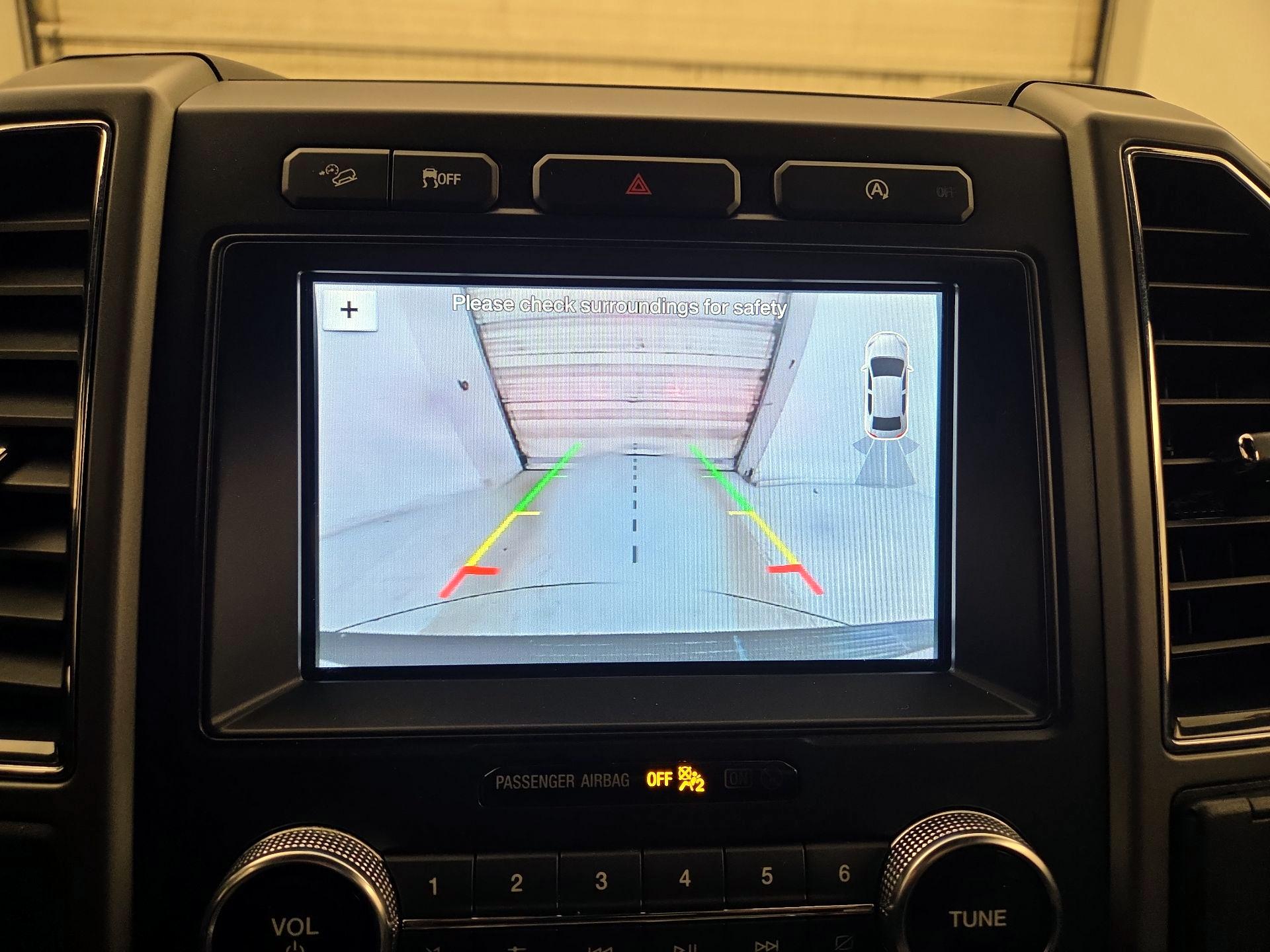 Thumbnail: 2019 Ford Expedition - 15