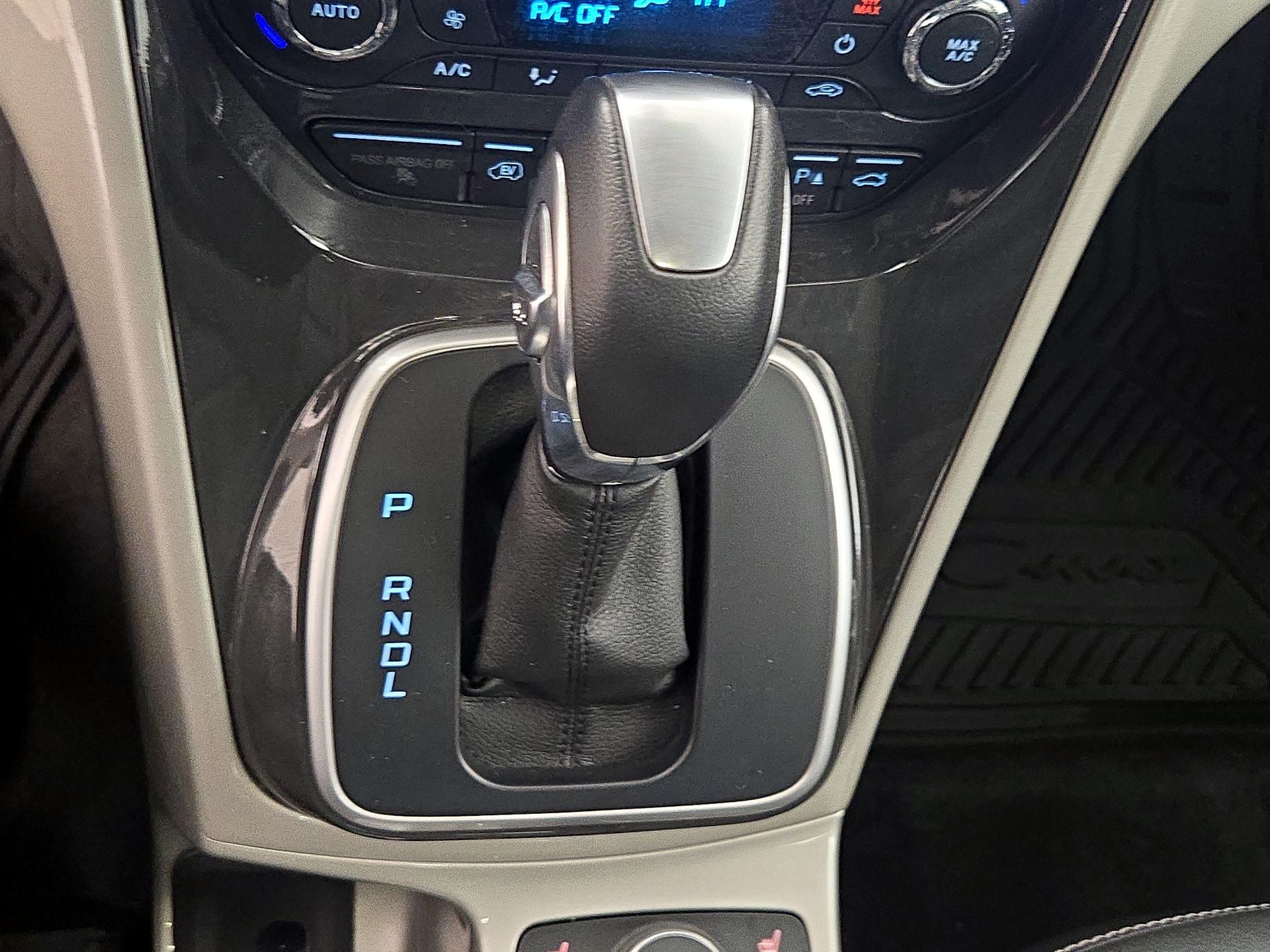 Thumbnail: 2016 Ford C-Max - 18