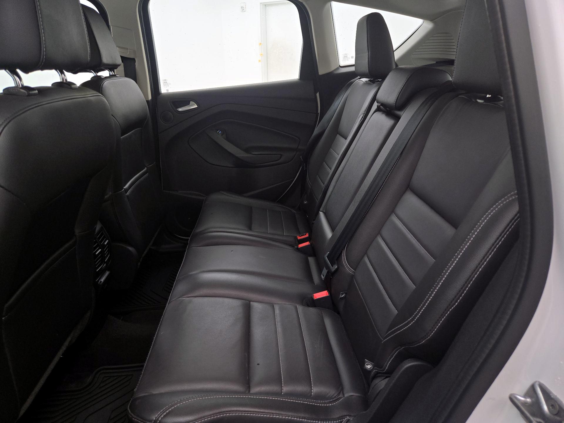 Thumbnail: 2016 Ford C-Max - 19