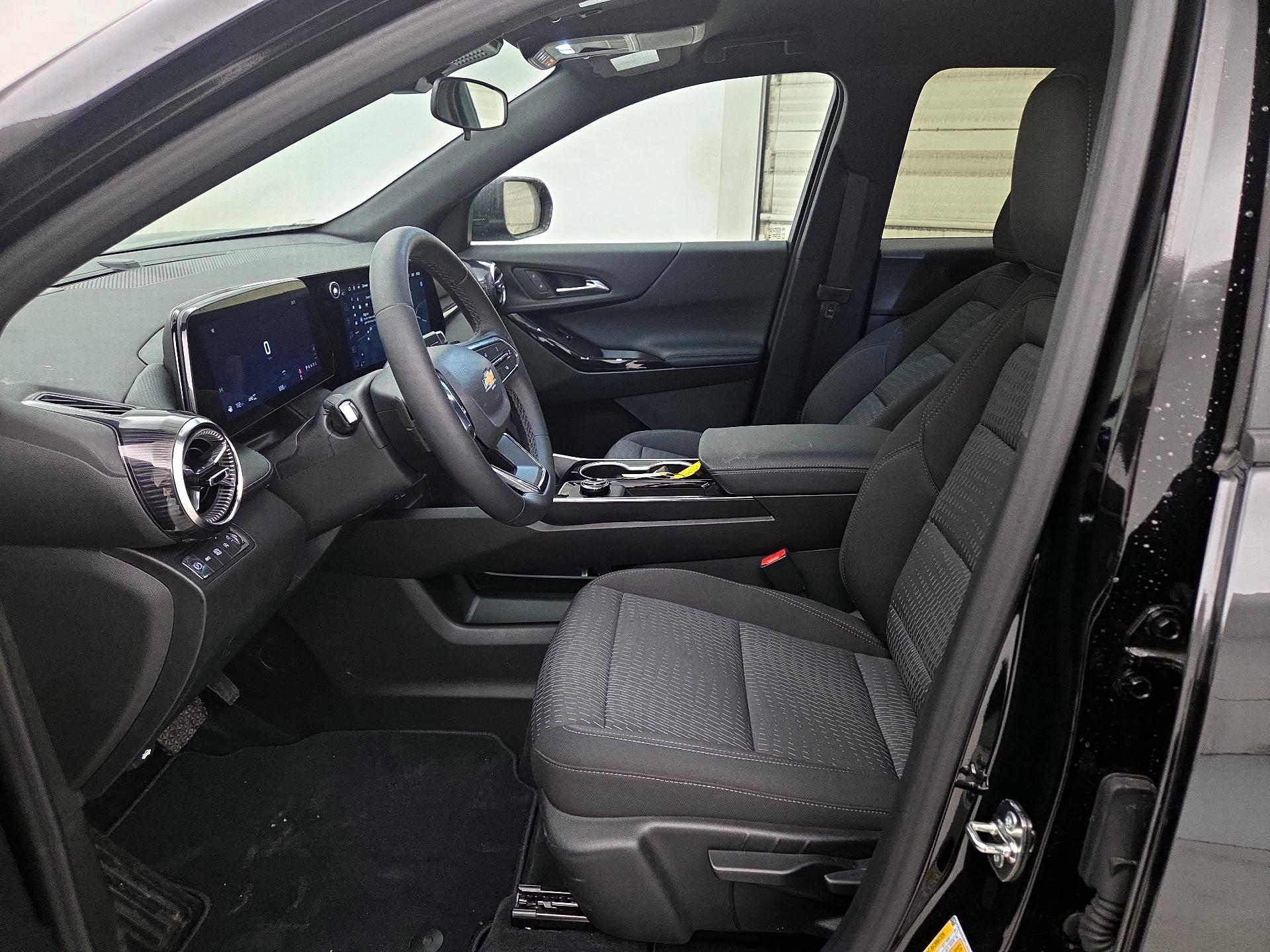 Thumbnail: 2026 Chevrolet Equinox - 11