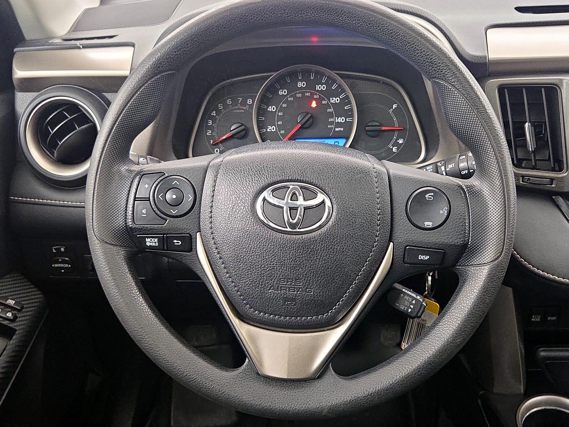 Thumbnail: 2014 Toyota RAV4 - 10