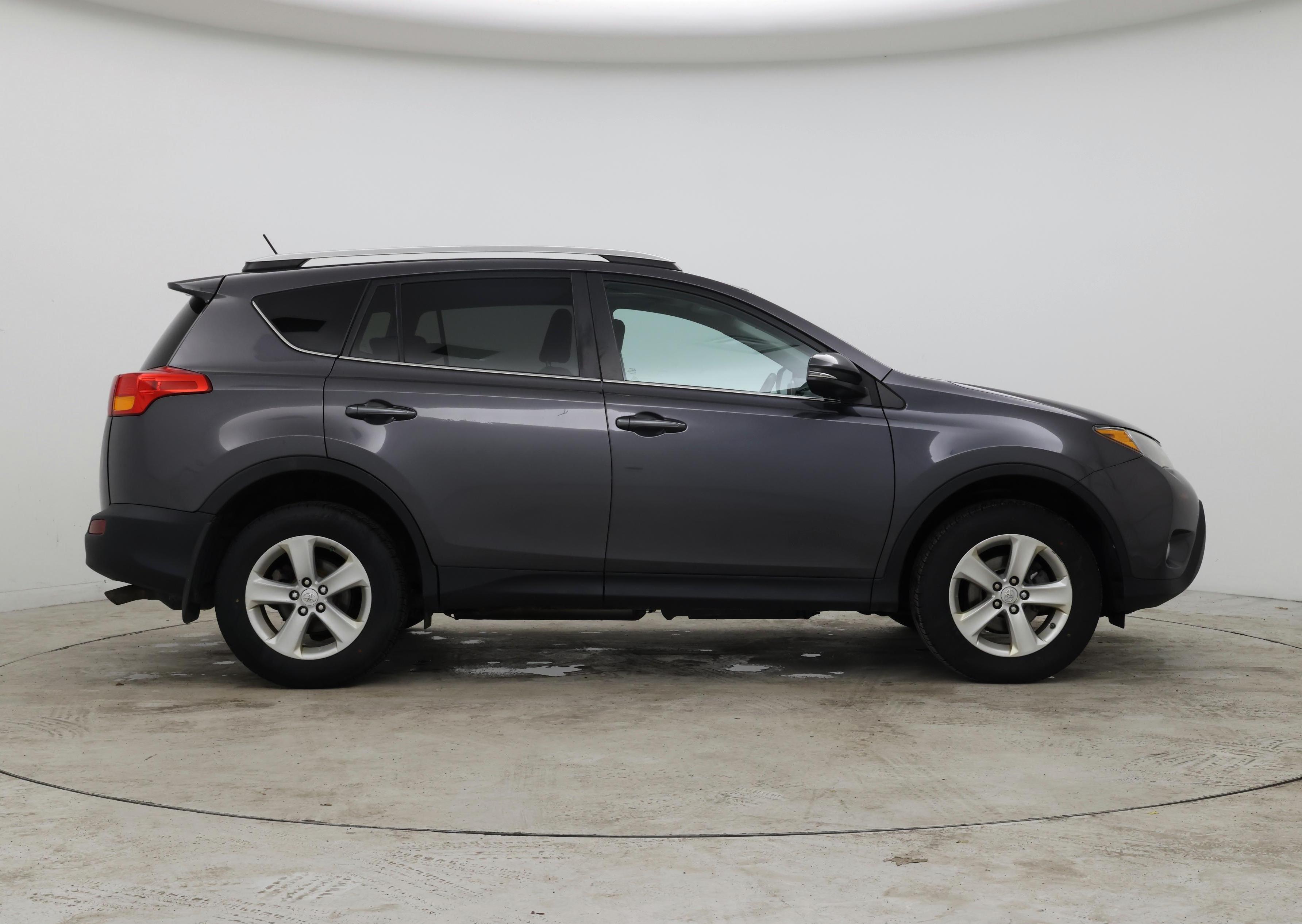 Thumbnail: 2014 Toyota RAV4 - 7