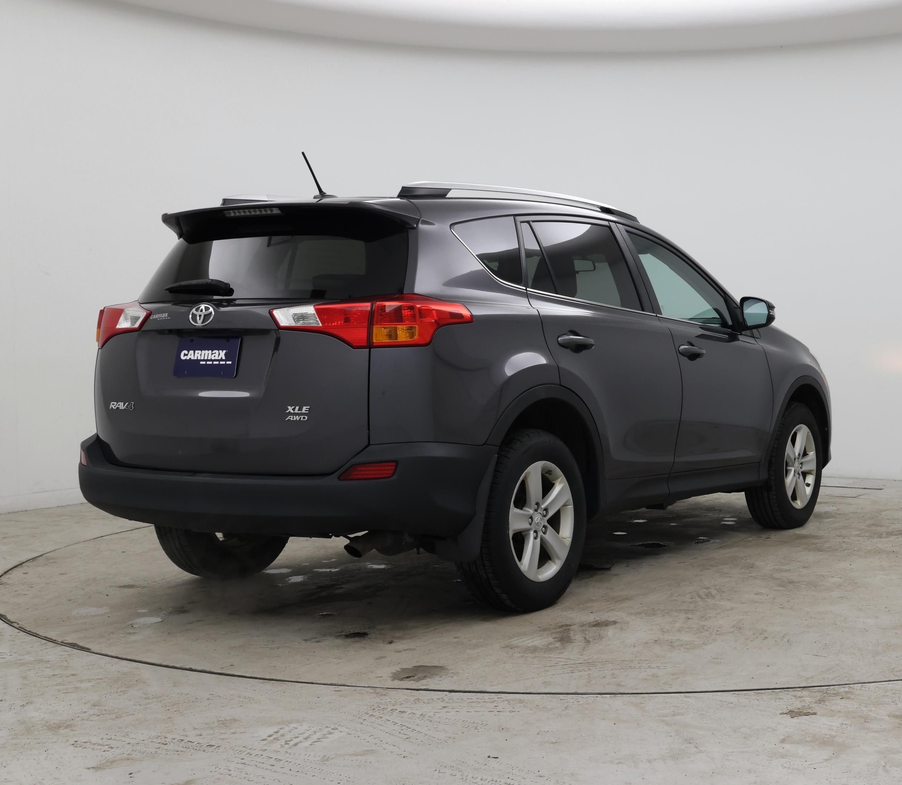Thumbnail: 2014 Toyota RAV4 - 8