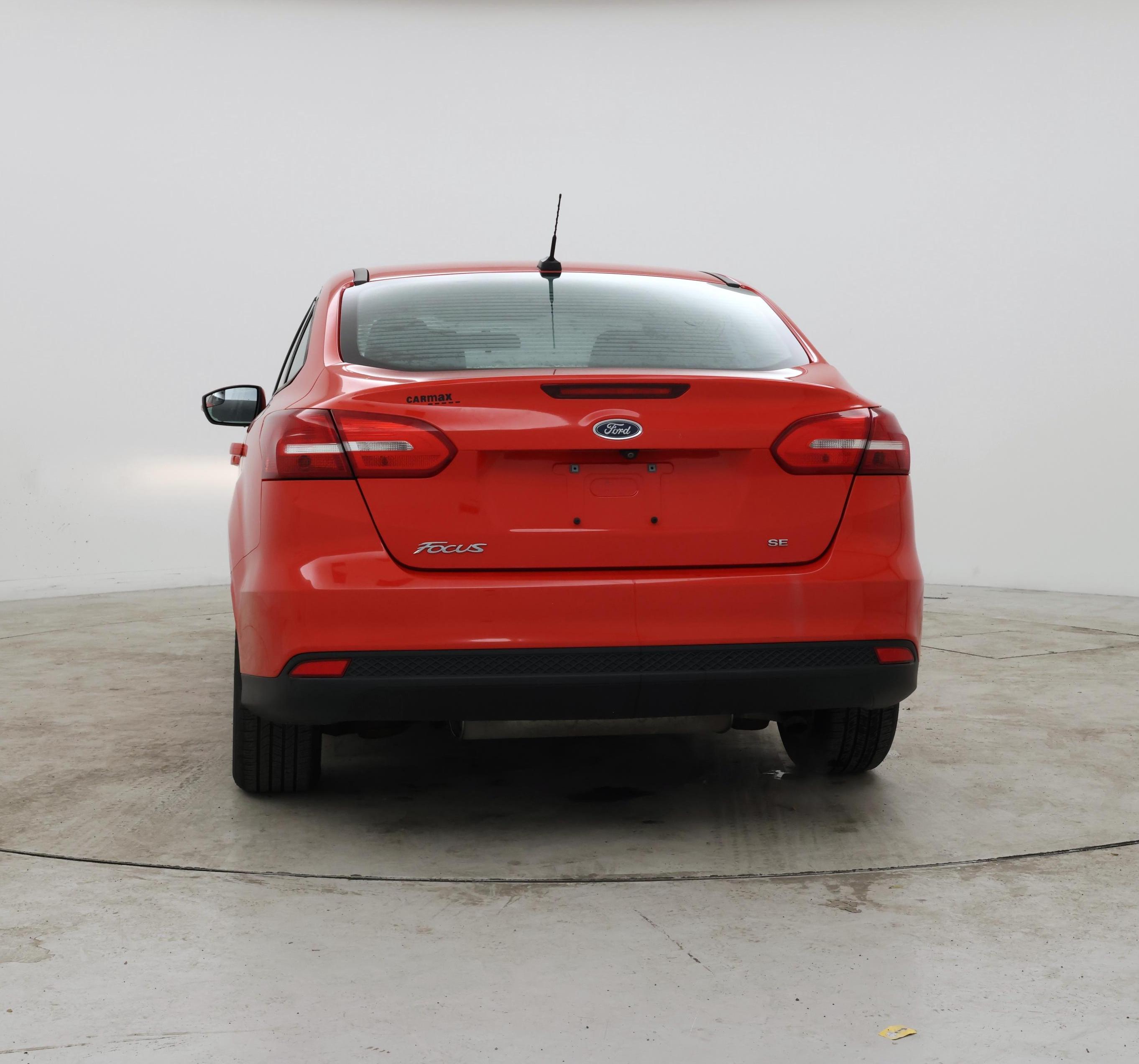 Thumbnail: 2015 Ford Focus - 6