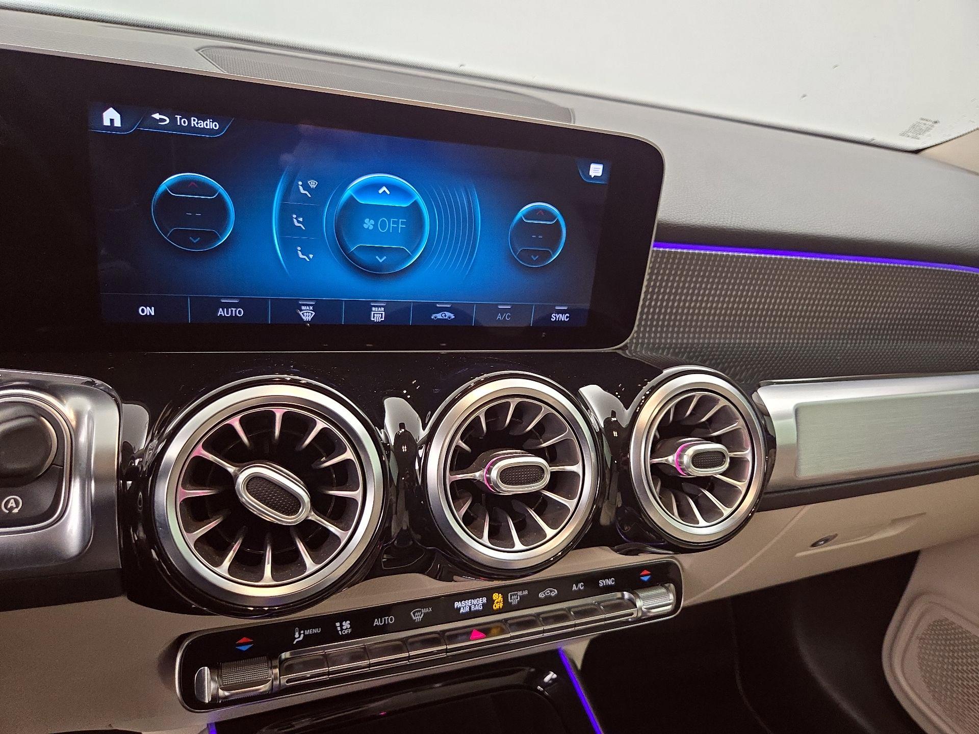Thumbnail: 2020 Mercedes-Benz GLB - 16