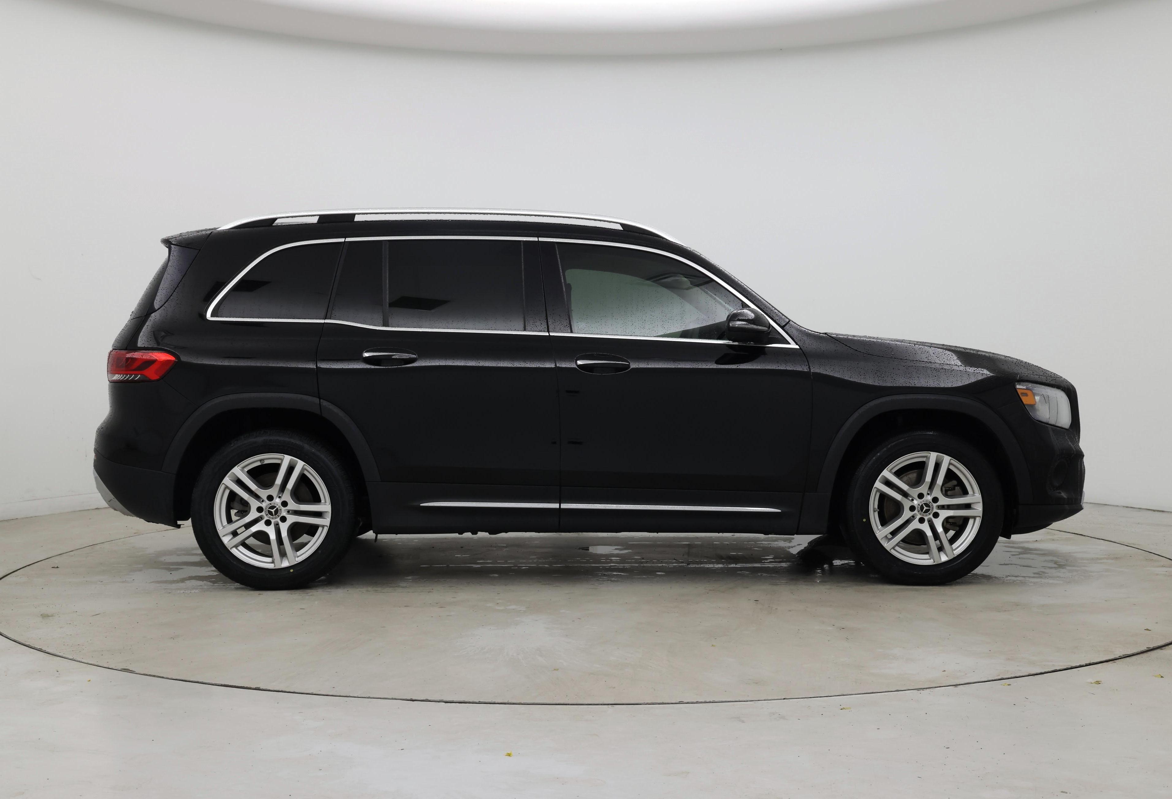 Thumbnail: 2020 Mercedes-Benz GLB - 7