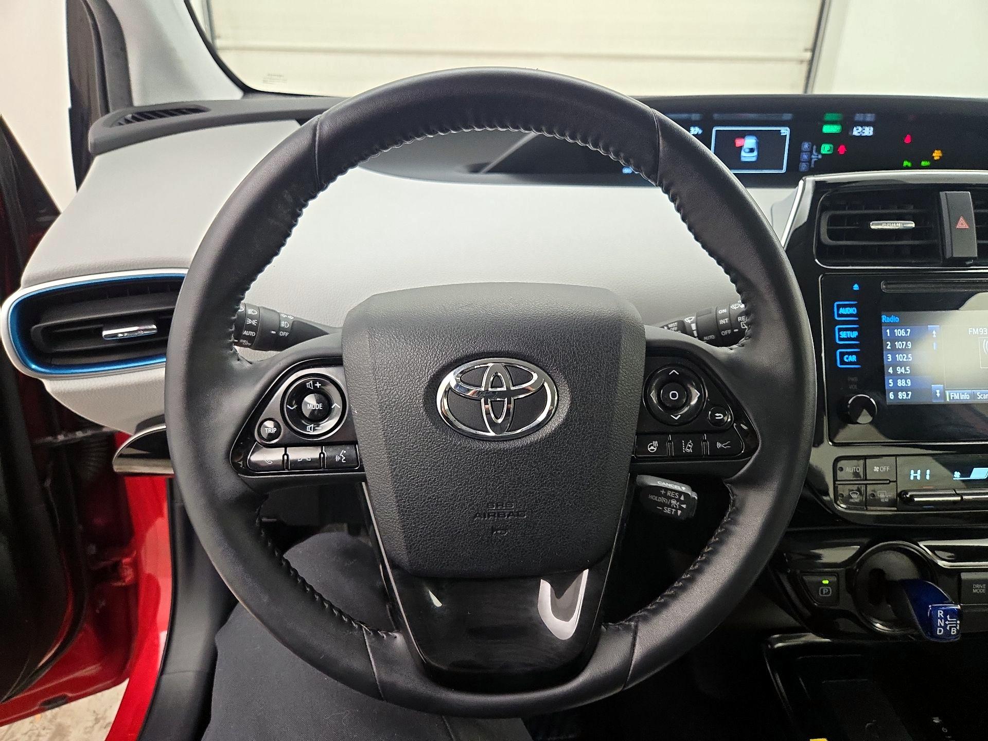 Thumbnail: 2019 Toyota Prius - 10