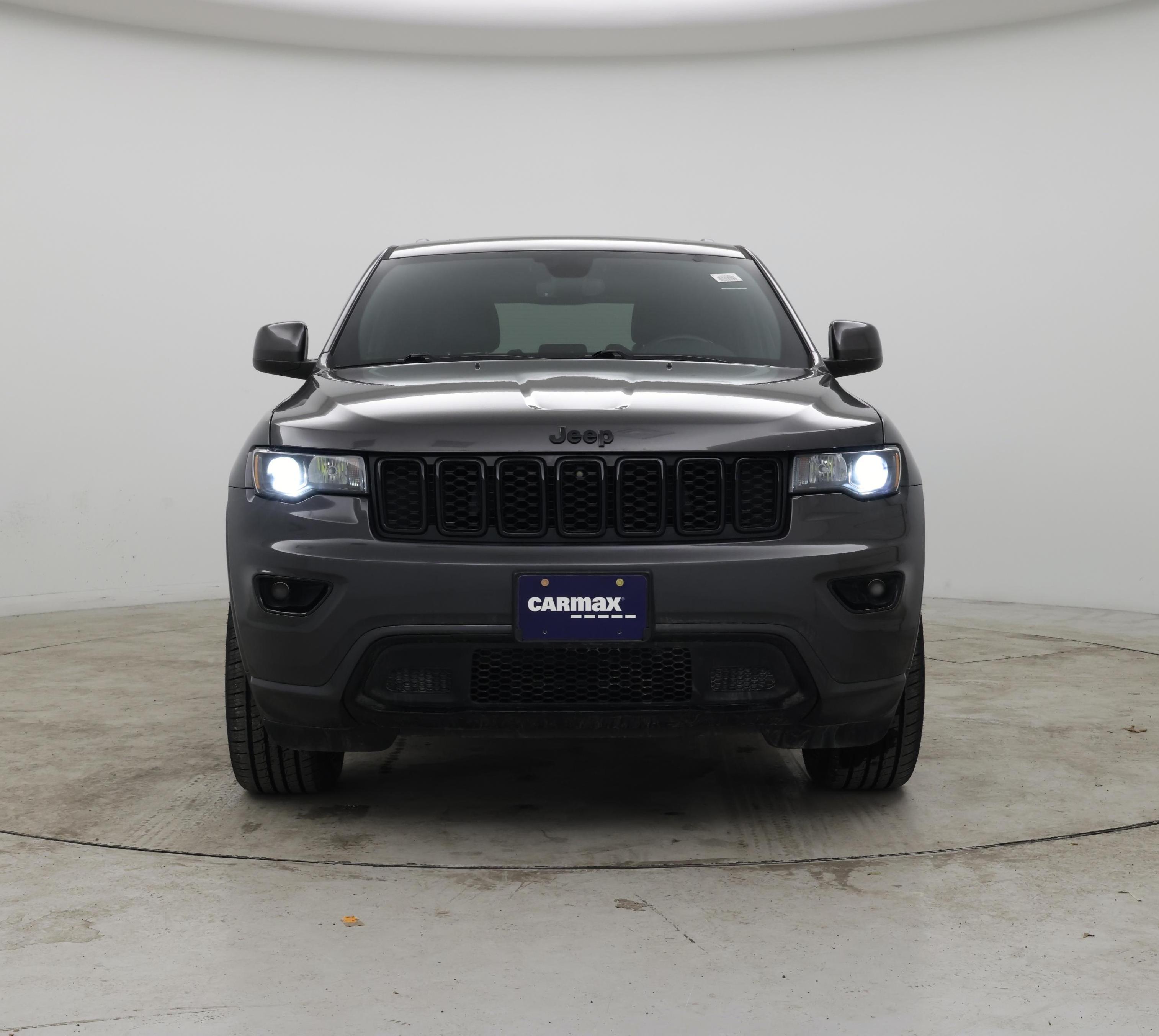 Thumbnail: 2019 Jeep Grand Cherokee - 5