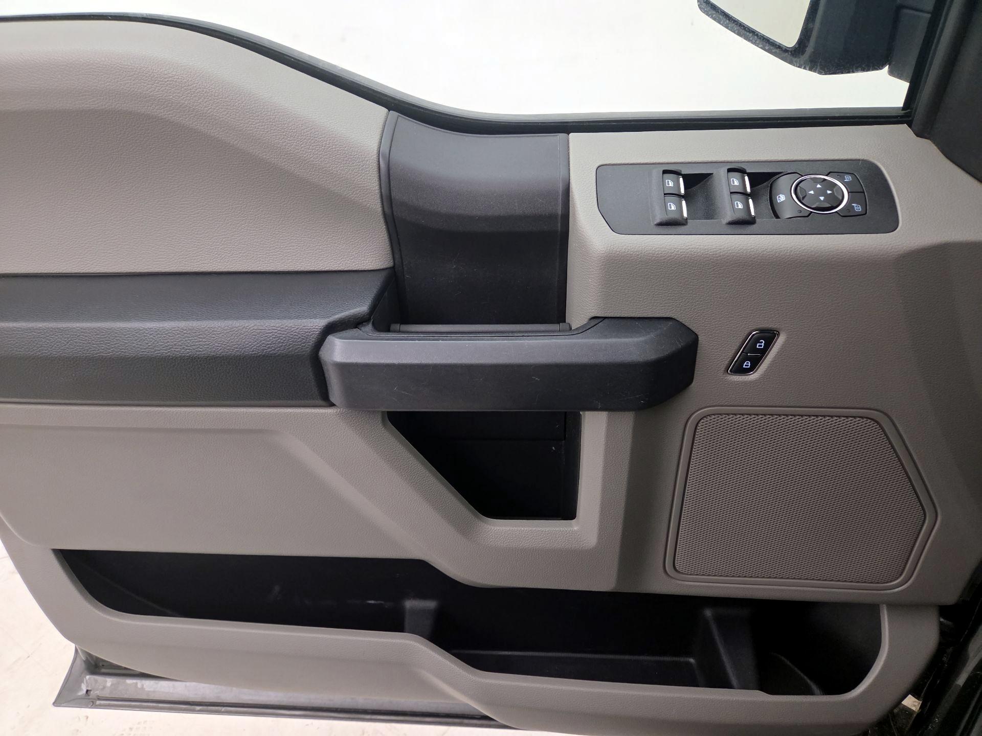 Thumbnail: 2018 Ford F-150 - 12