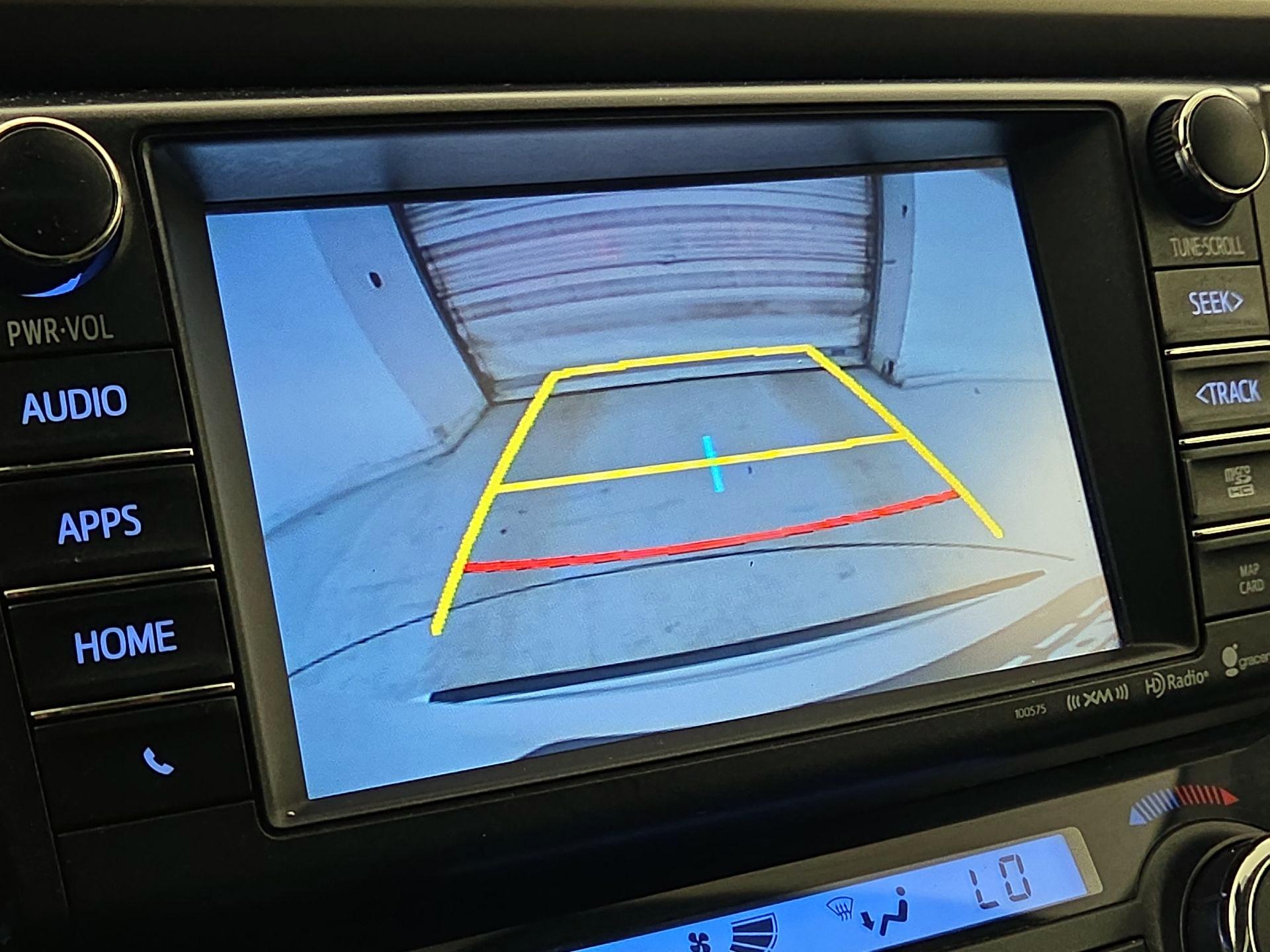 Thumbnail: 2018 Toyota RAV4 - 14