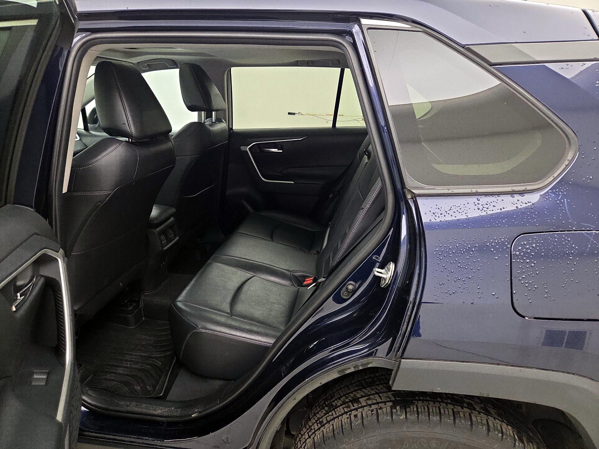 Thumbnail: 2019 Toyota RAV4 - 20