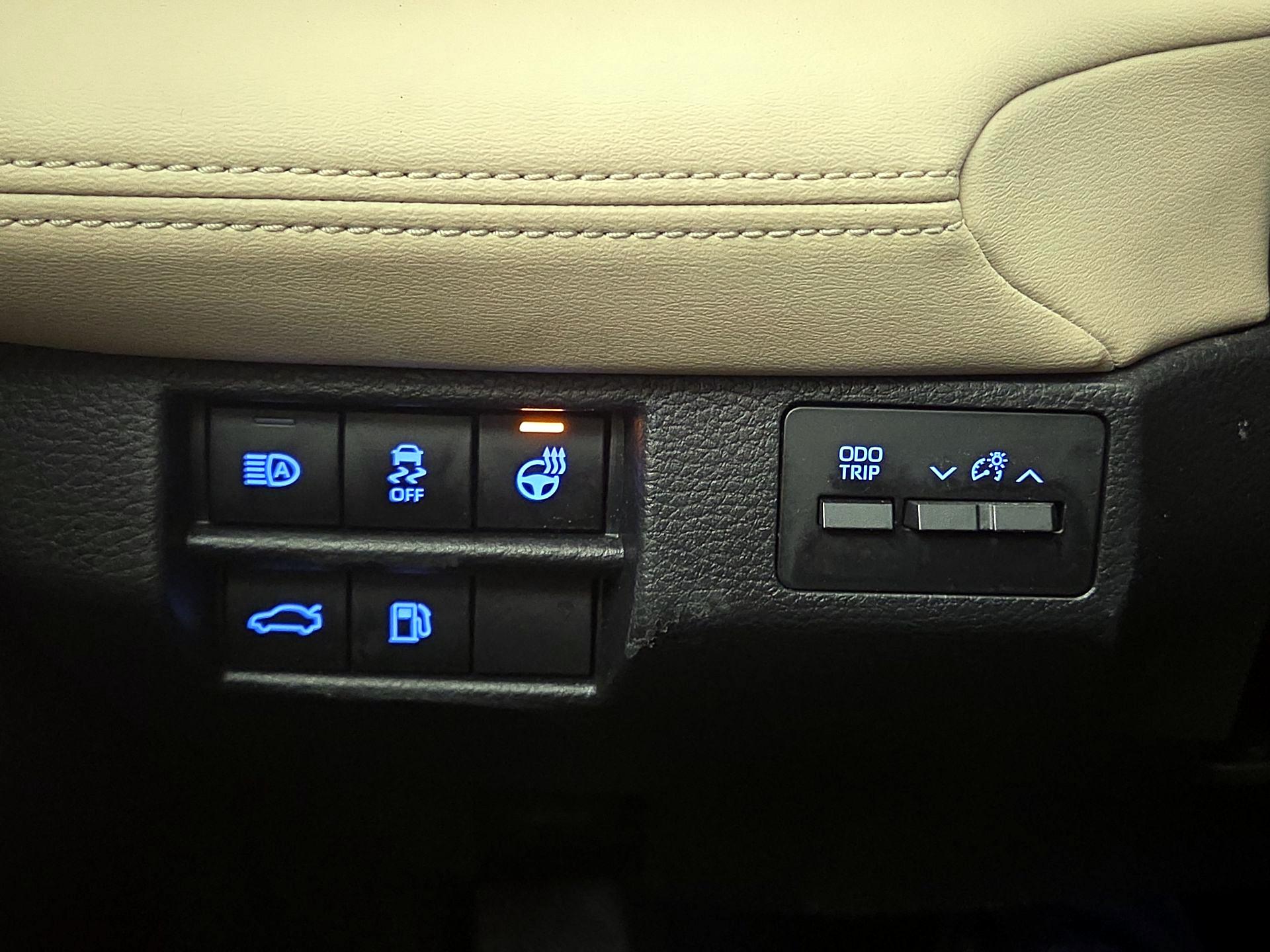 Thumbnail: 2019 Toyota Avalon - 13