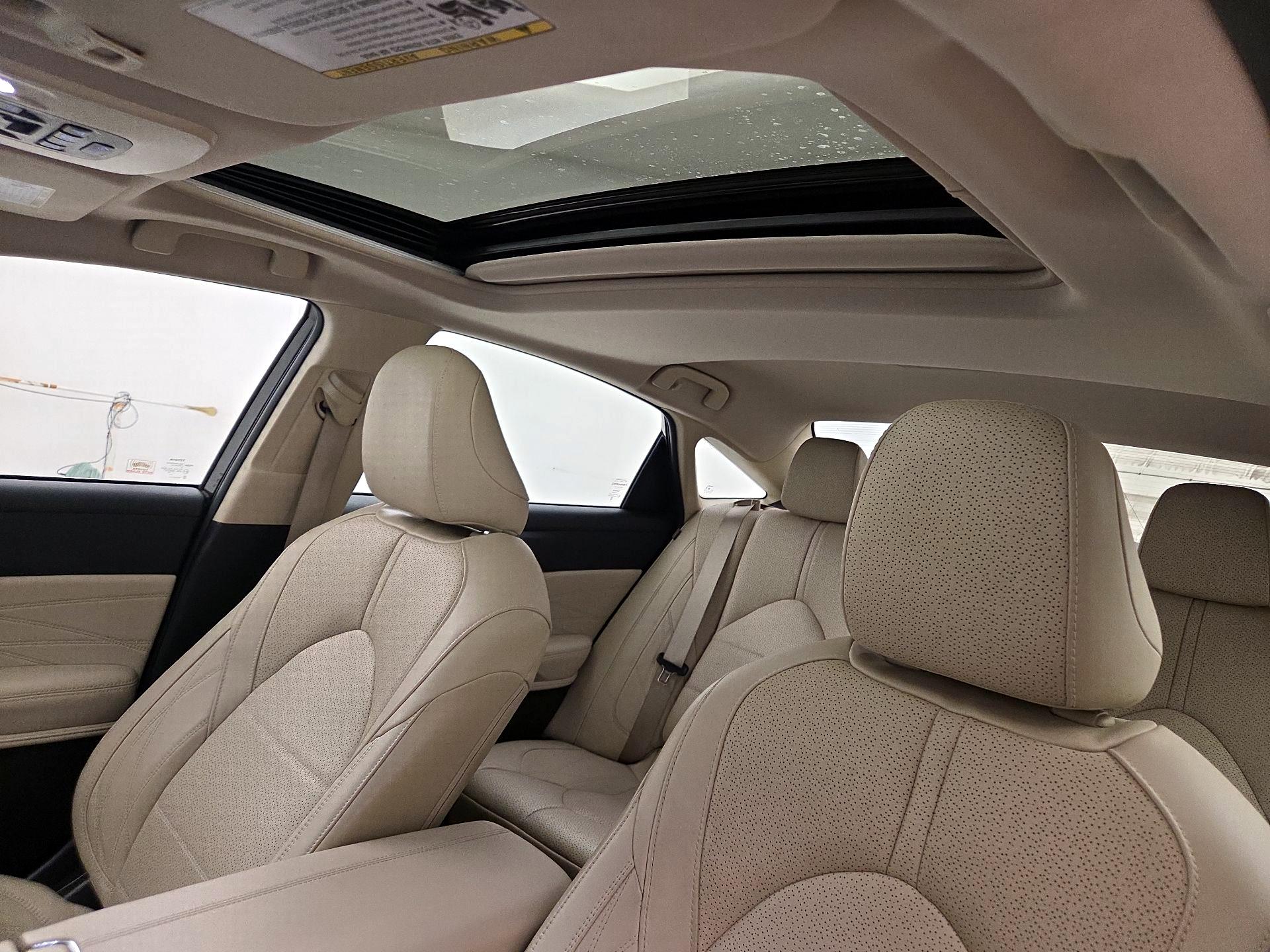 Thumbnail: 2019 Toyota Avalon - 20